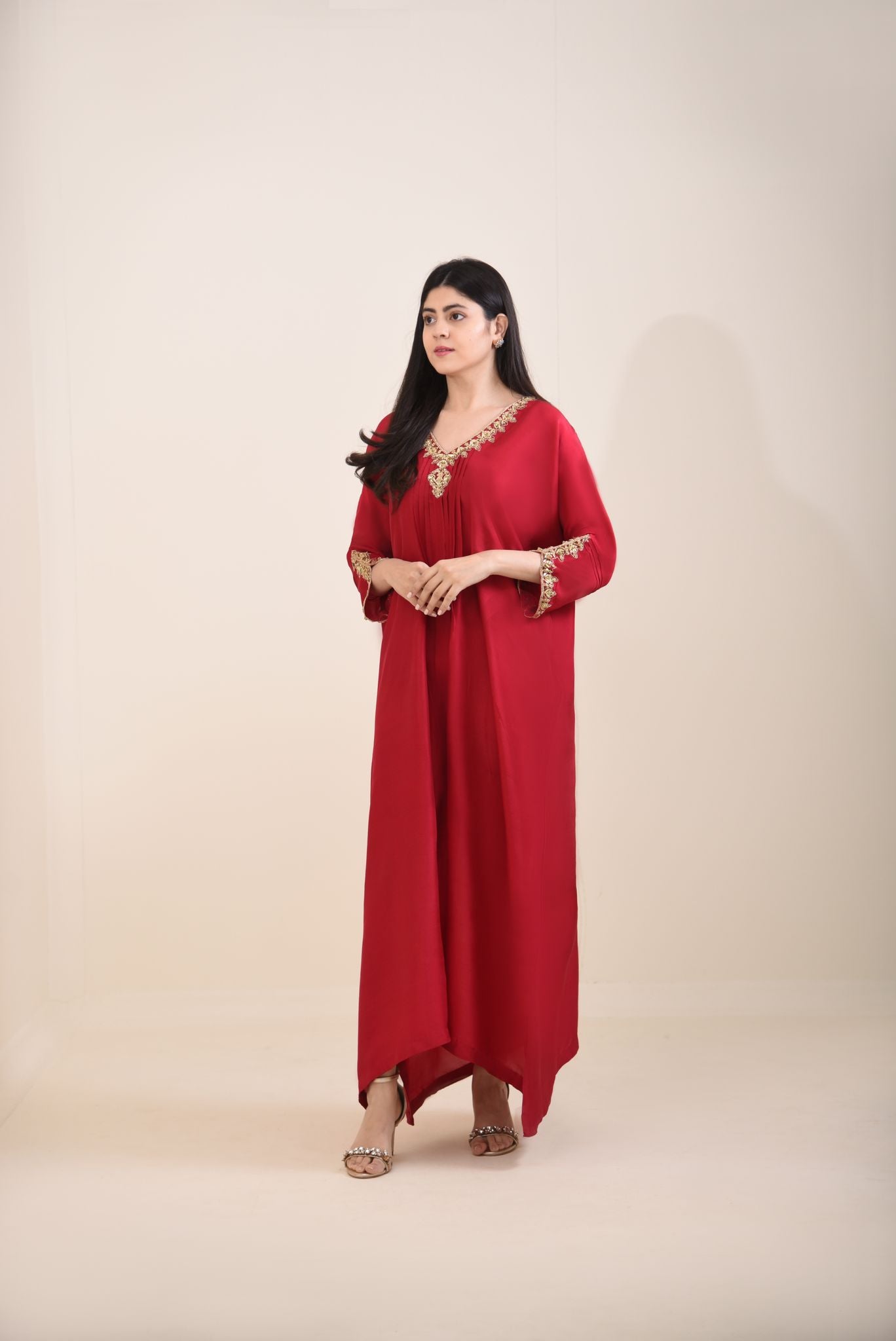 Pakistani Maroon Gold Hand-Embroidered Silk Kaftan (1-Pc) - Image 1