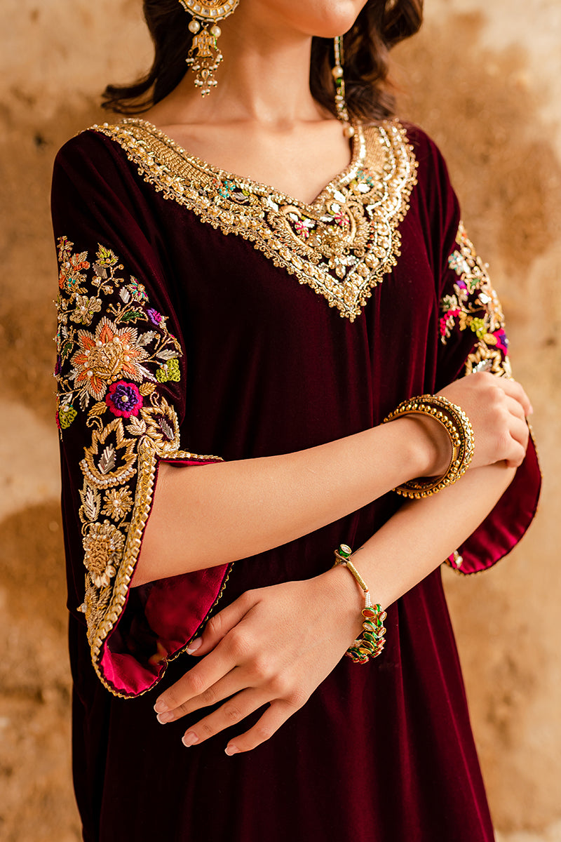 Pakistani Maroon Hand-Embellished Velvet Kaftan (2-Piece) - Image 2