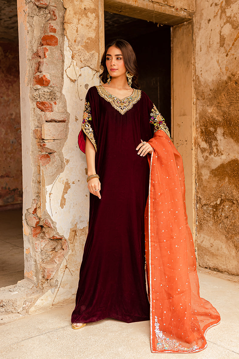 Pakistani Maroon Hand-Embellished Velvet Kaftan (2-Piece) - Image 6