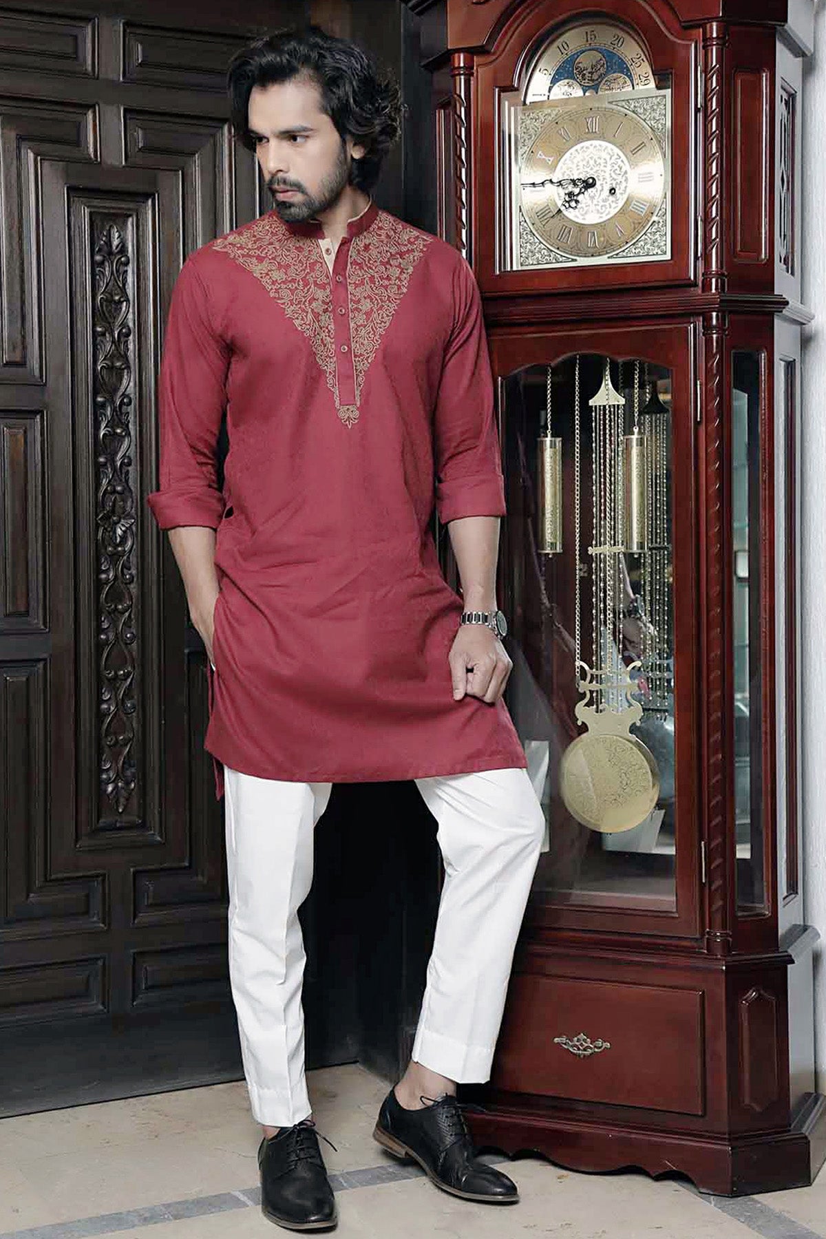 Maroon Embroidered Cotton Kurta (2-Piece) - Image 1