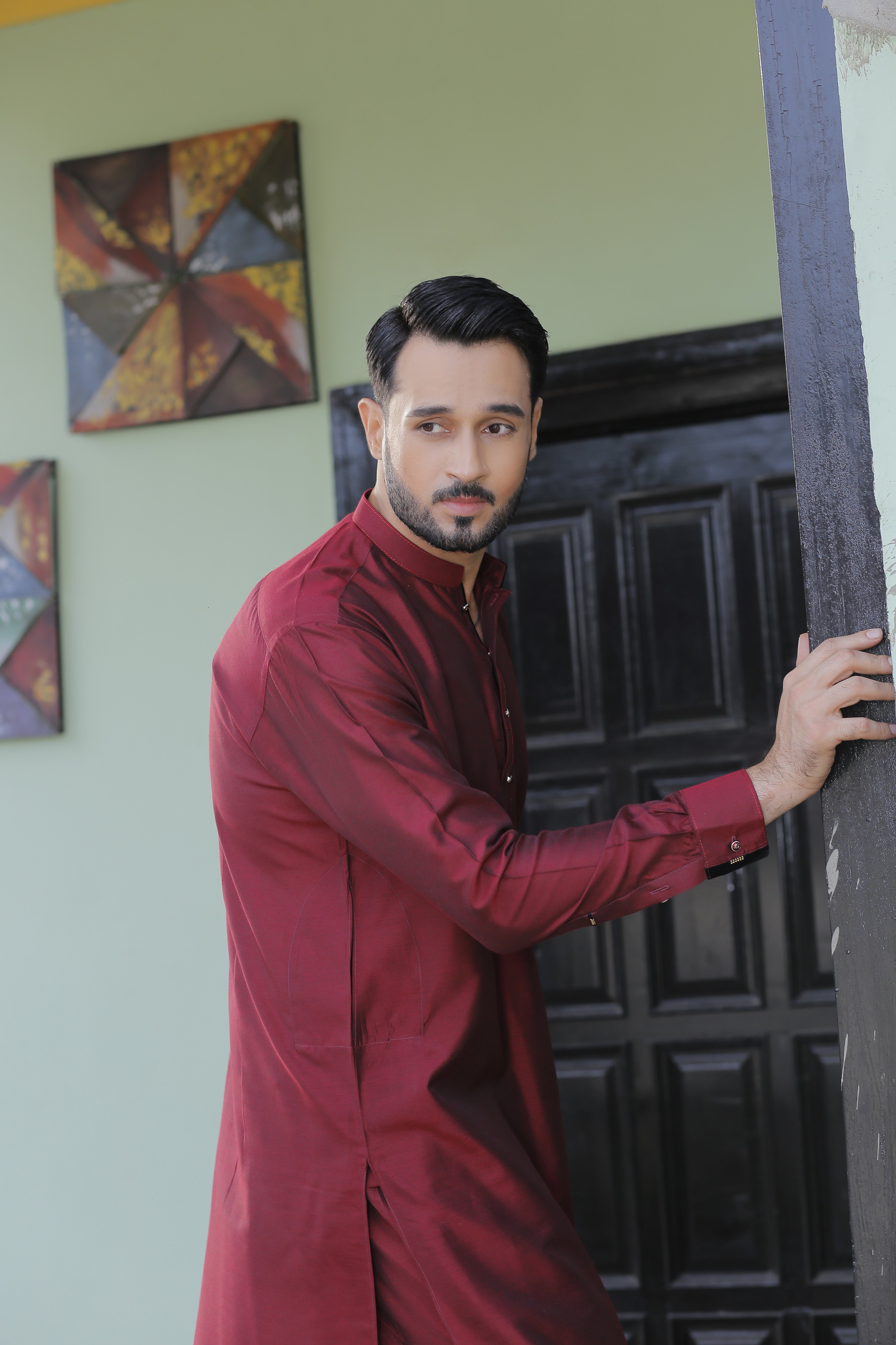 Maroon Velvet Finish Cotton Silk Kurta Pajama (2-Piece) - Image 2