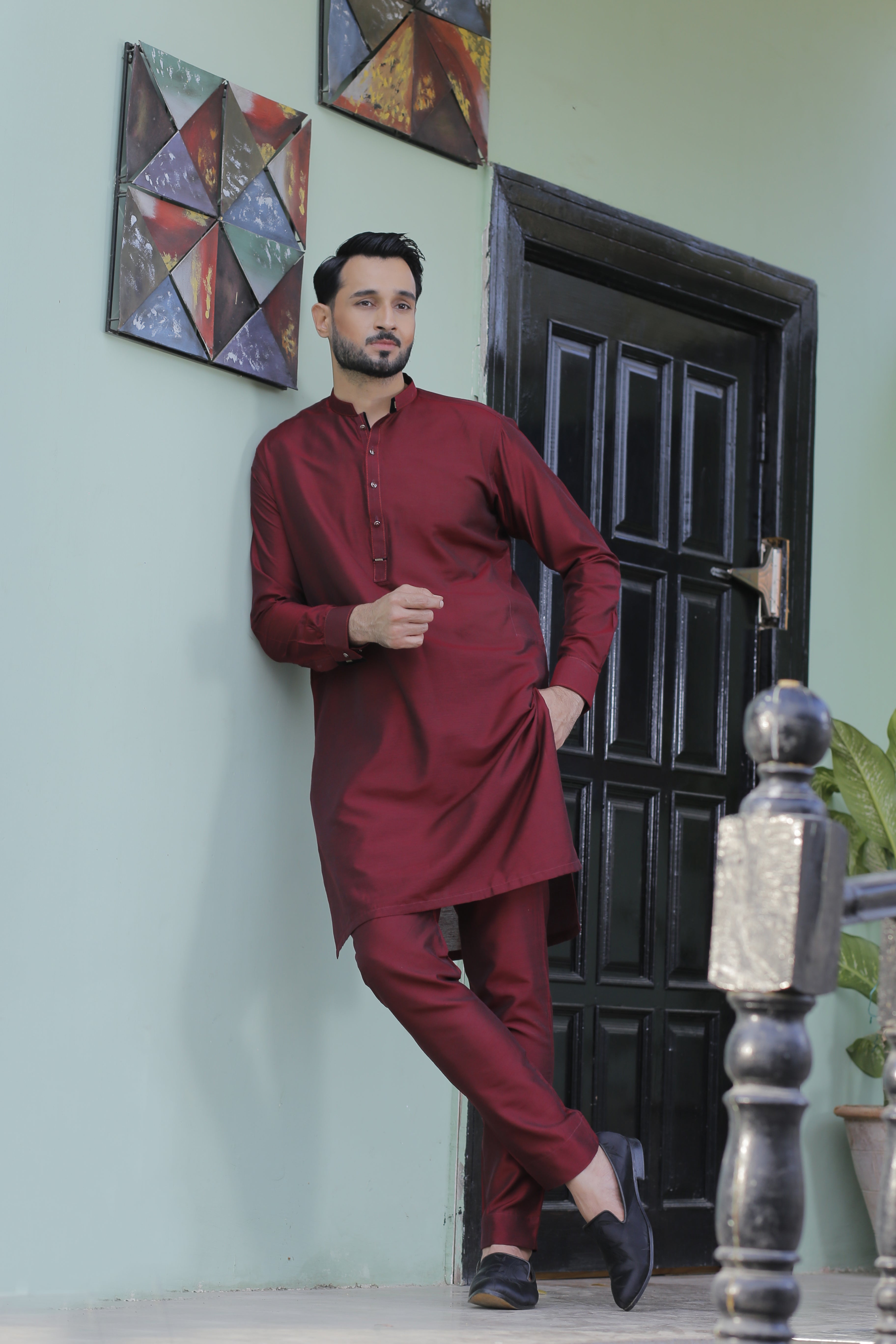 Maroon Velvet Finish Cotton Silk Kurta Pajama (2-Piece) - Image 5