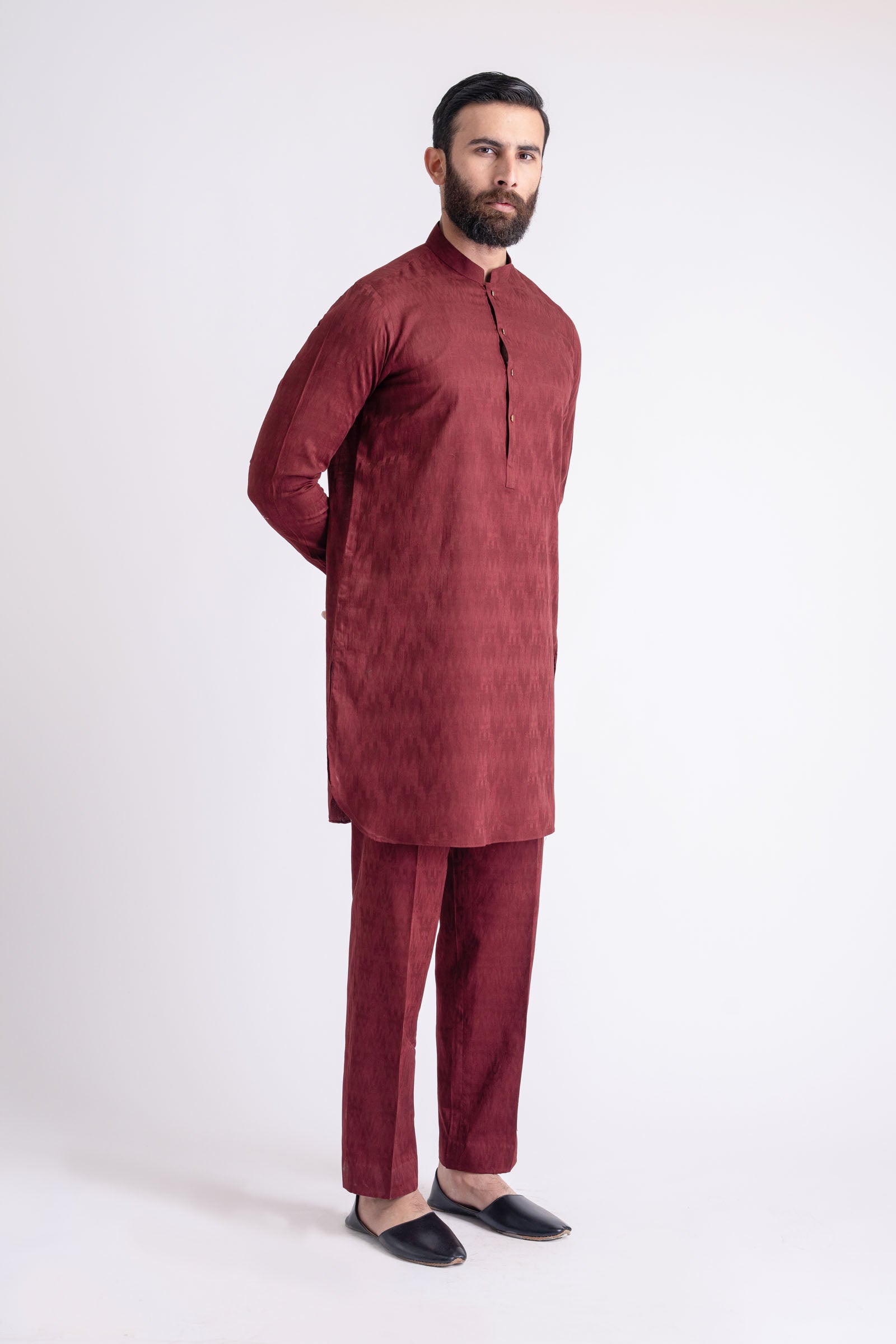 Maroon Jacquard Cotton Kurta Pajama (2-Piece) - Image 3