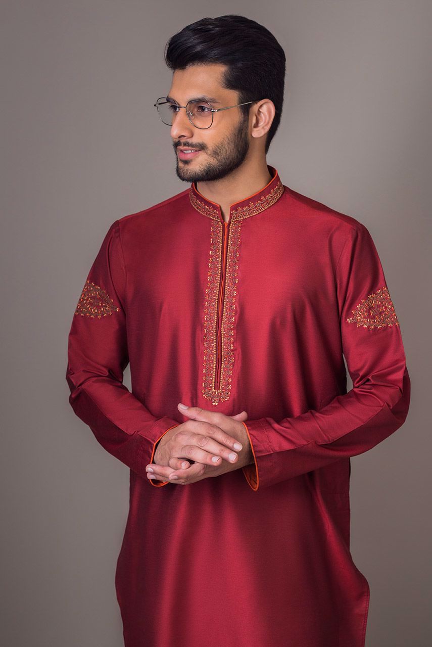 Maroon Embroidered Cotton Silk Kurta Pajama (2-Piece) - Image 3