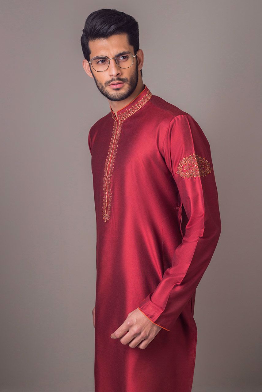 Maroon Embroidered Cotton Silk Kurta Pajama (2-Piece) - Image 4