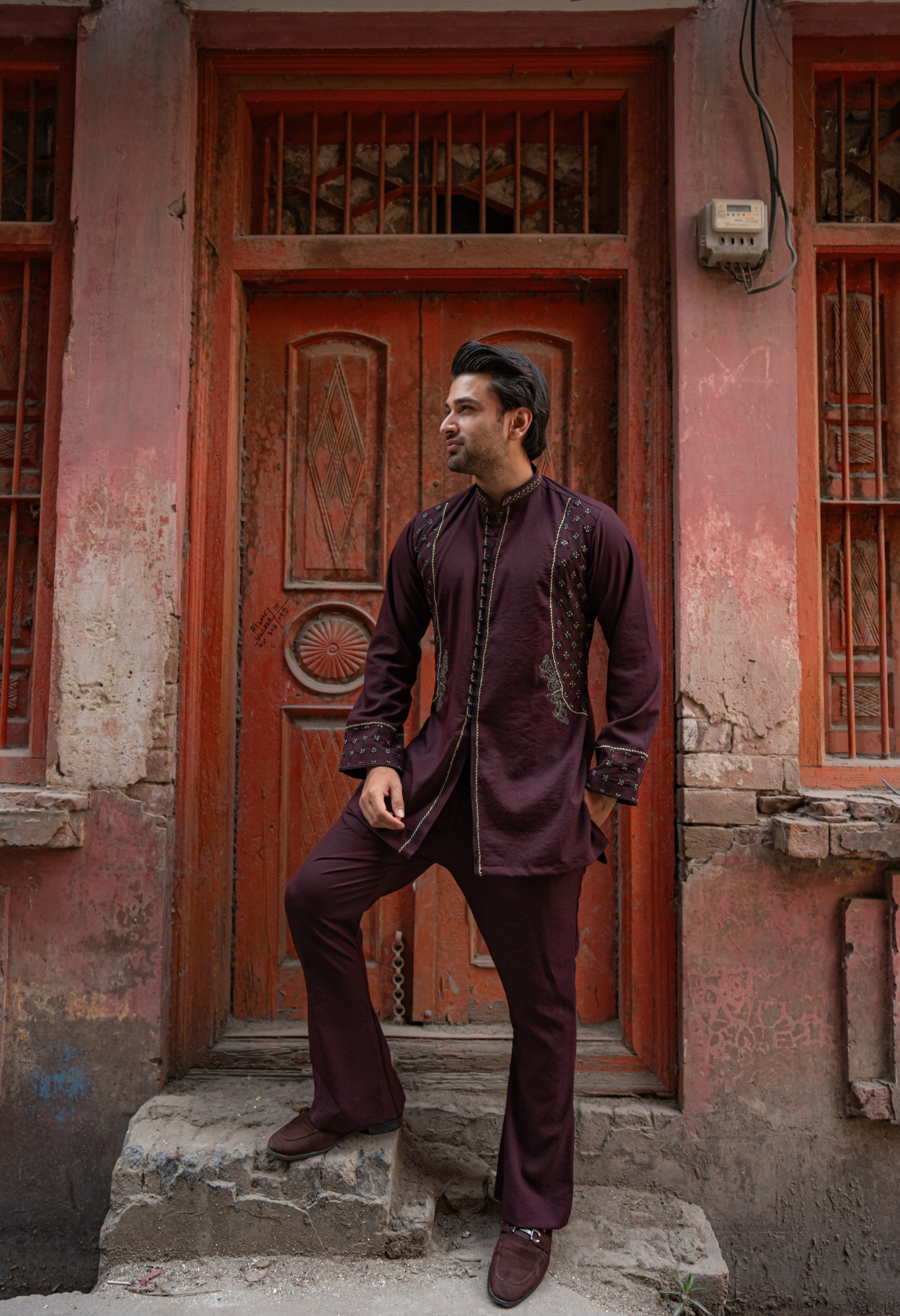 Maroon Embroidered Cotton-Silk Kurta Set (2-Piece) - Image 6