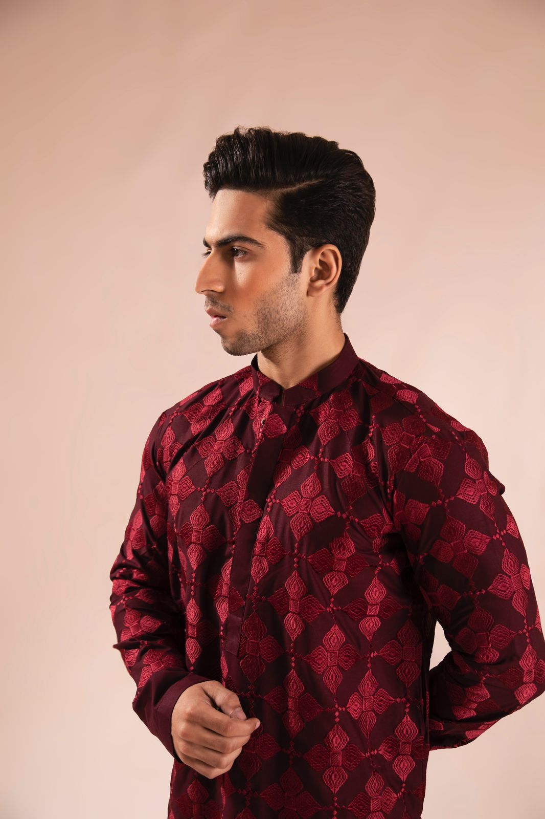 Deep Mehroon Thread Embroidered Silk-Blend Kurta Pajama (2-Piece) - Image 4