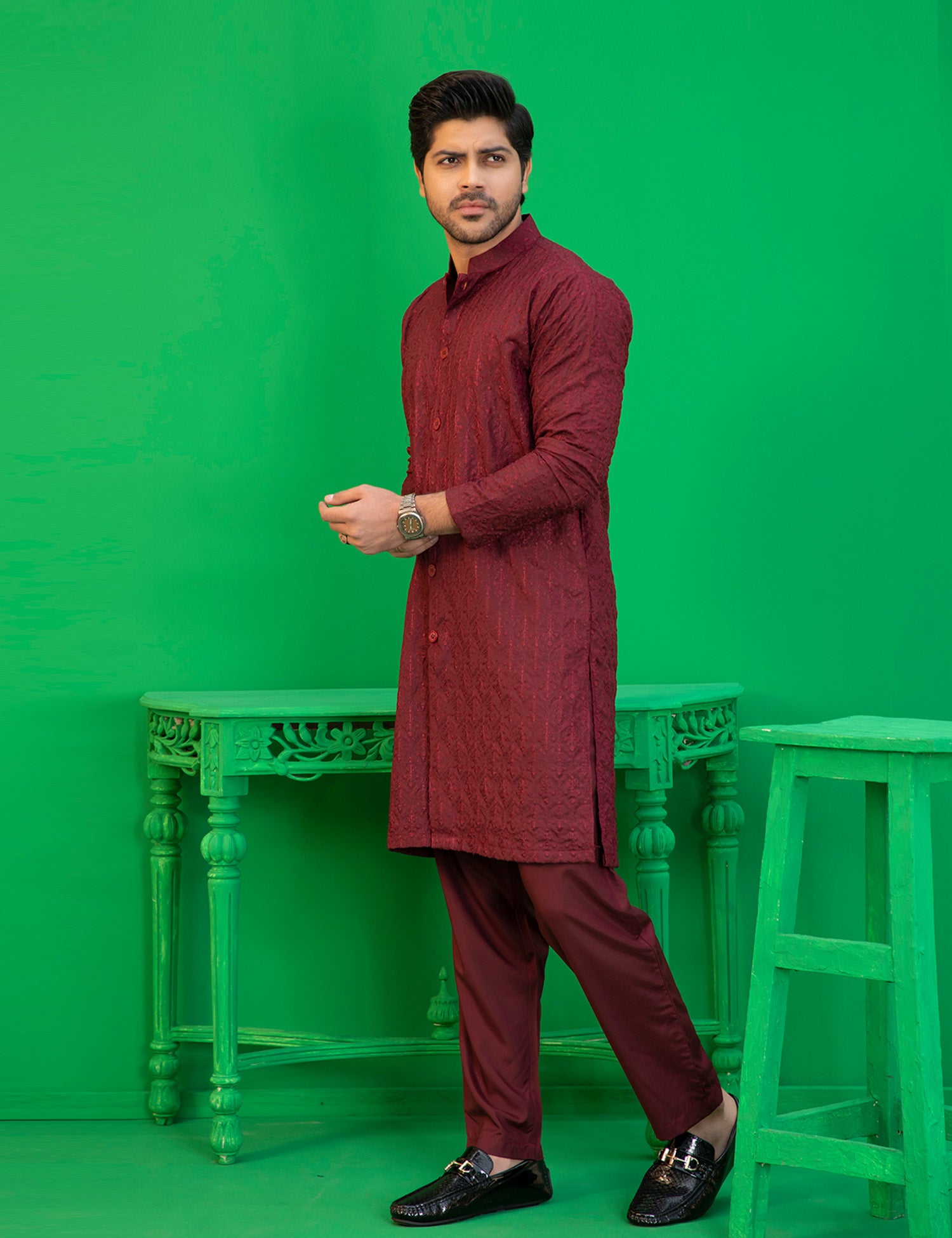 Maroon Embroidered Silk-Blend Kurta Set (2-Piece) - Image 4