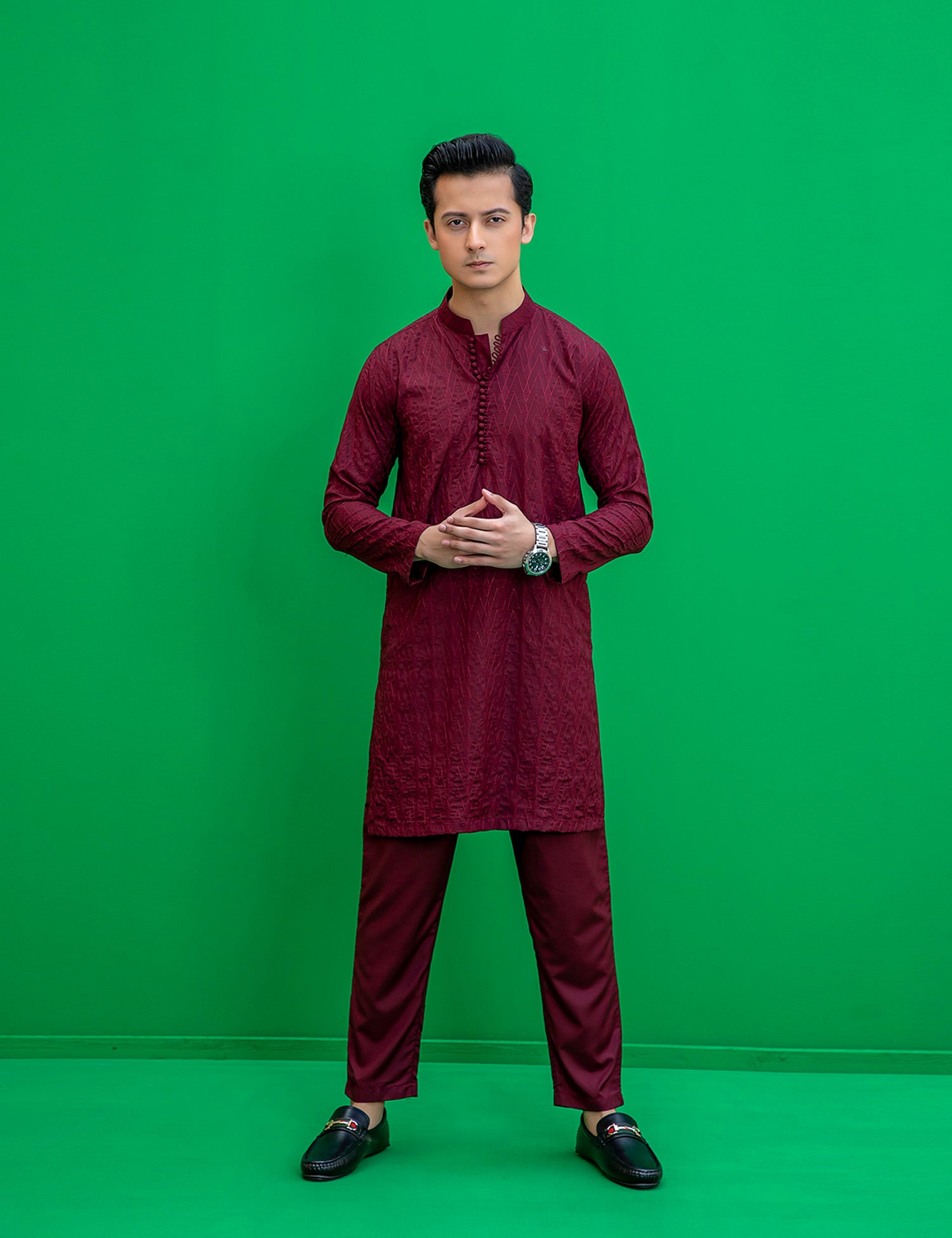 Maroon Embroidered Textured Kurta Set (2-Piece) - Image 6