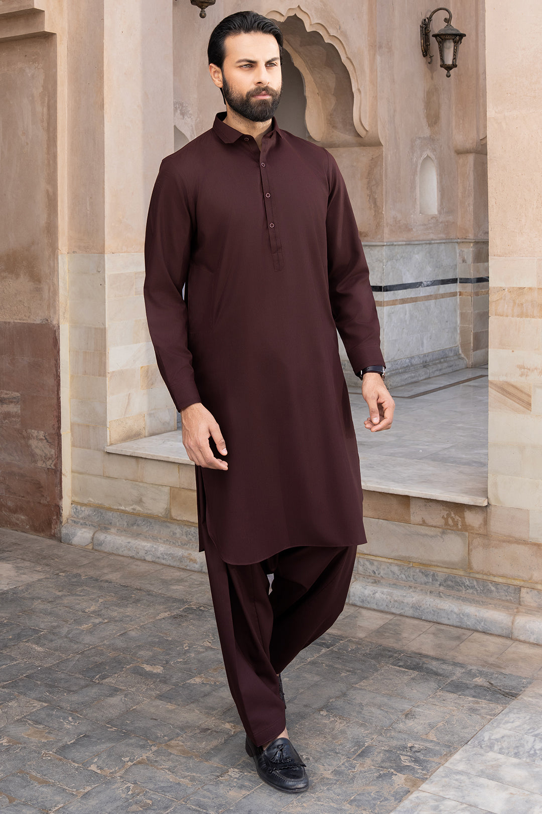 Maroon Textured Blended Fabric Shalwar Kameez (2-Piece) - Image 4