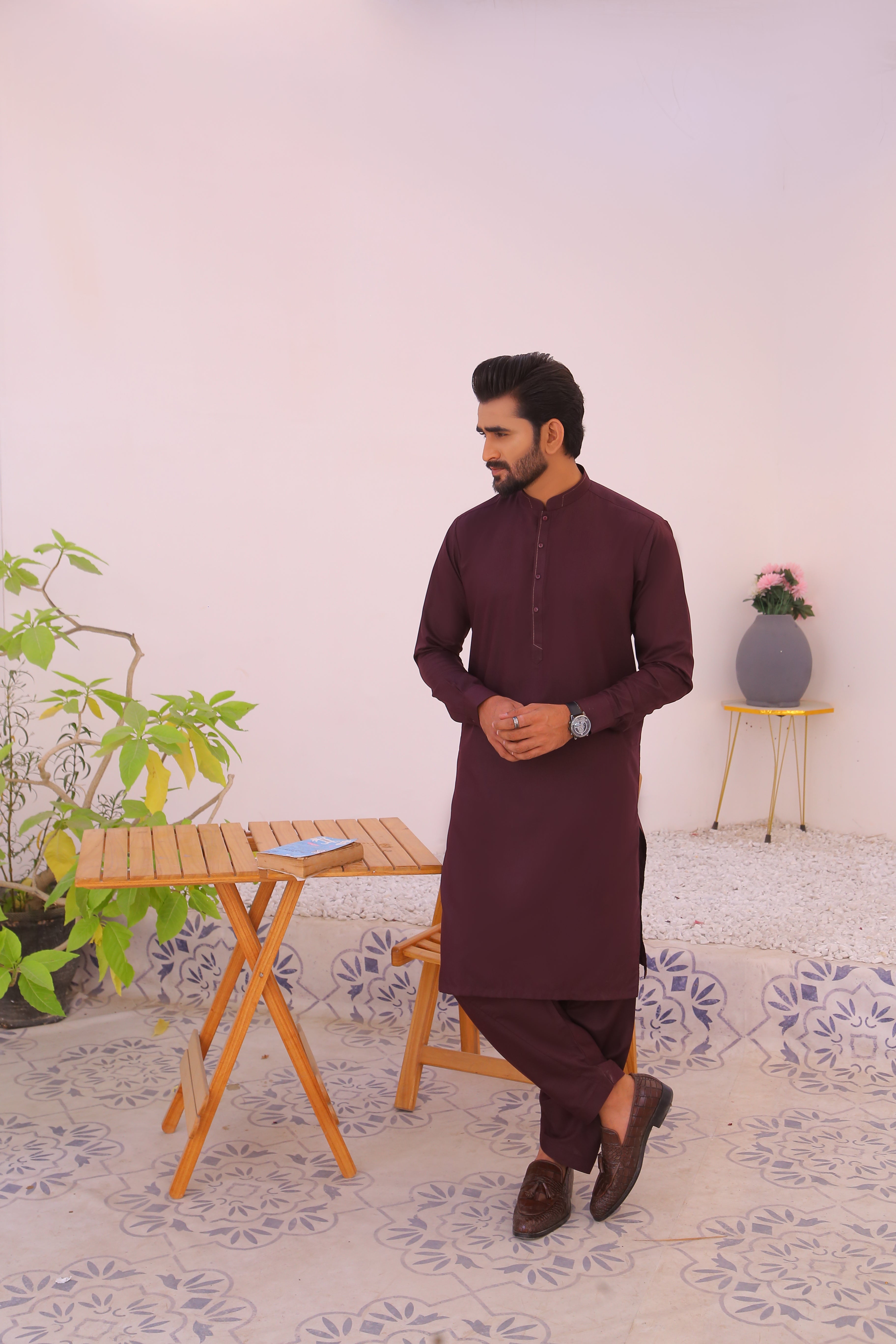 Maroon Plain Cotton-Polyester Kurta Shalwar (2-Piece) - Image 3