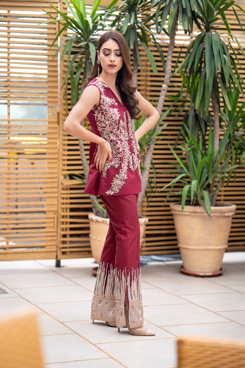 Pakistani Maroon Zari Embroidered Raw Silk Peplum Jacket (2-Piece) - Image 2