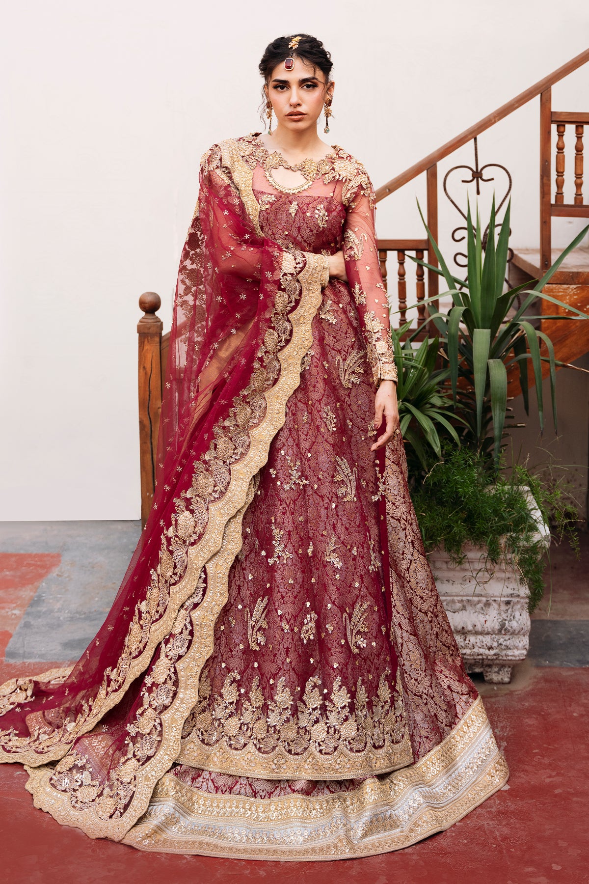 Pakistani Deep Maroon Zardozi Net & Jamawar Pishwas (2-Piece) - Image 1