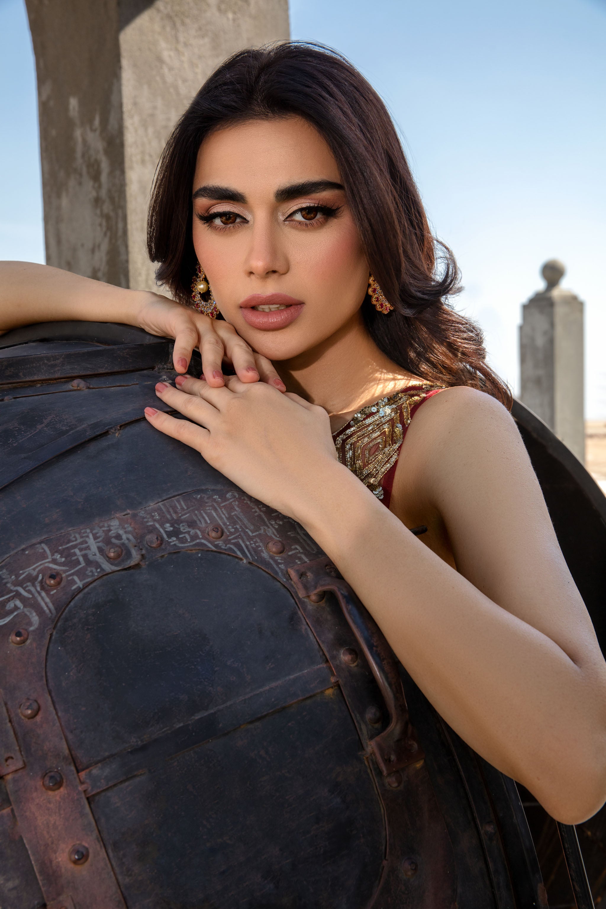 Maroon Gold Embroidered Chiffon Salwar Kameez (2-Piece) - Image 7