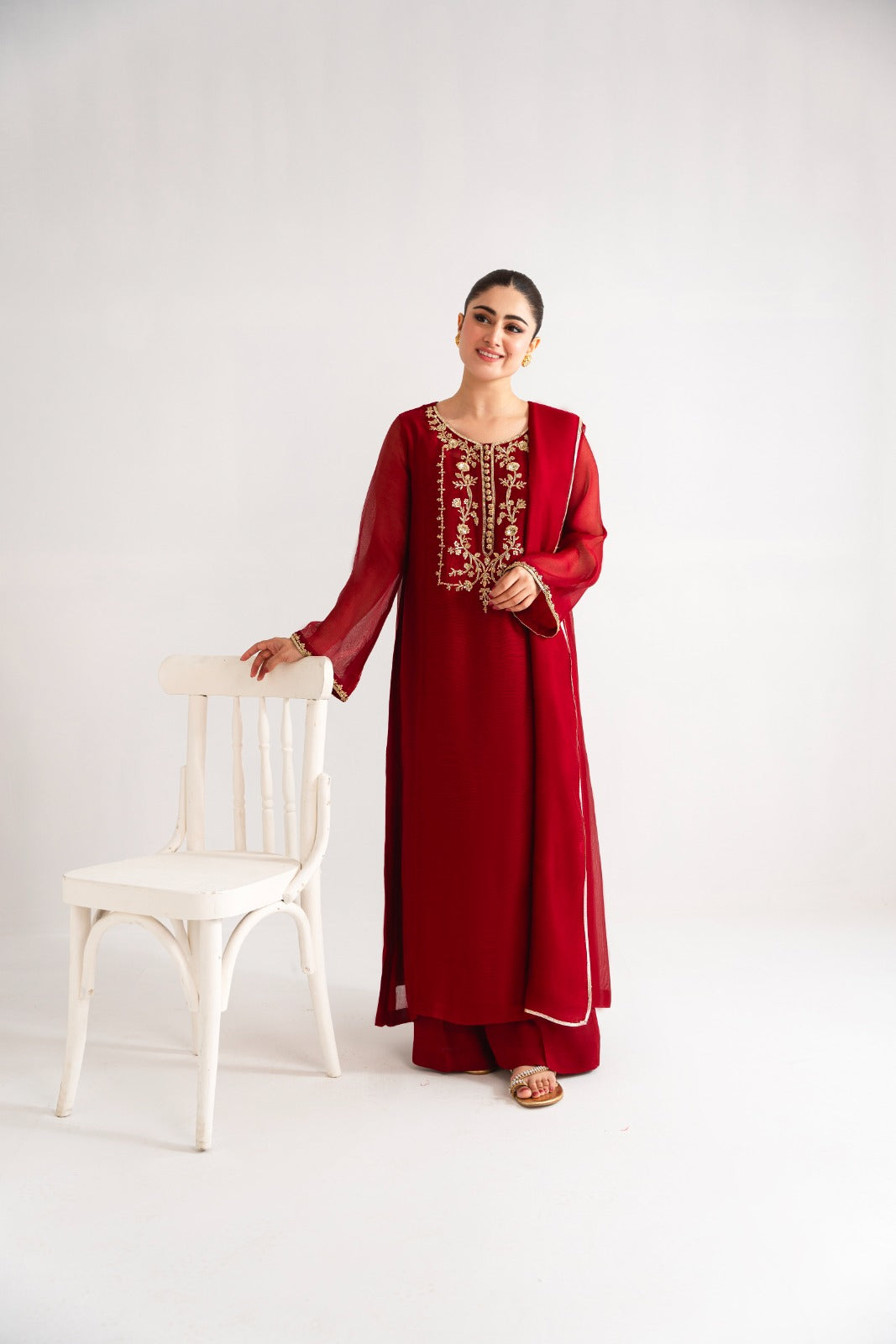 Pakistani Maroon Golden Embroidered Cotton Net Salwar Kameez (3-Piece) - Image 5