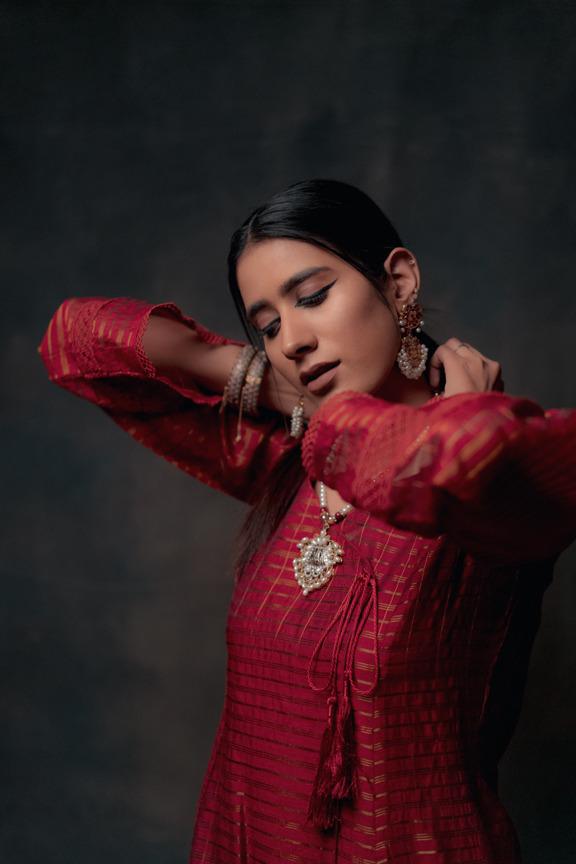 Maroon Embroidered Kurta Set (3-Piece) - Image 3