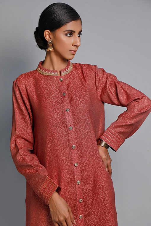 Maroon Embroidered Jacquard Sherwani-Style Tunic (2-Piece) - Image 2