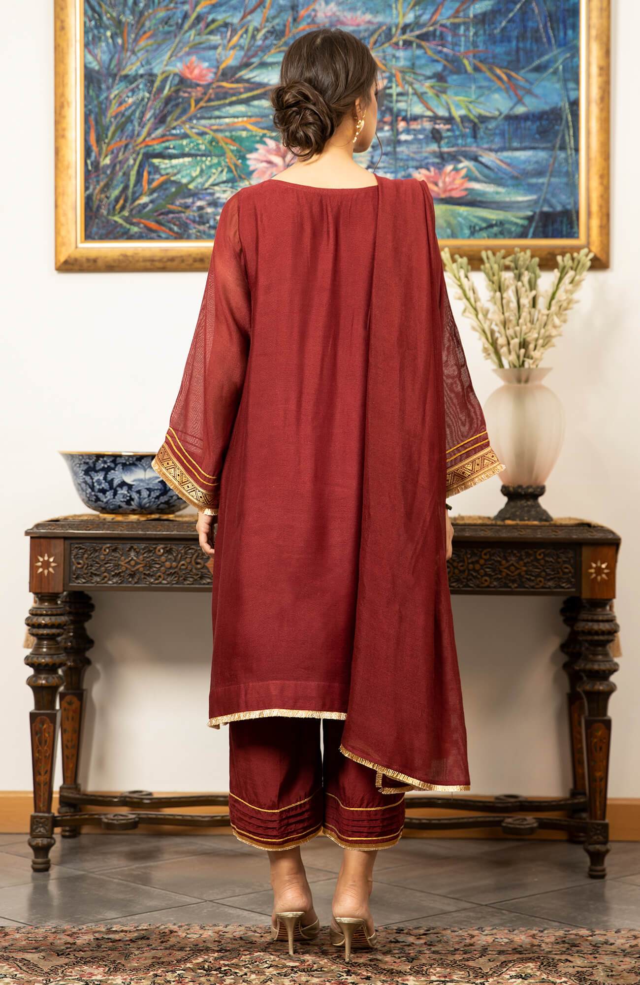 Pakistani Maroon Screen Printed Khaddi Net Salwar Kameez (3-Piece) - Image 4