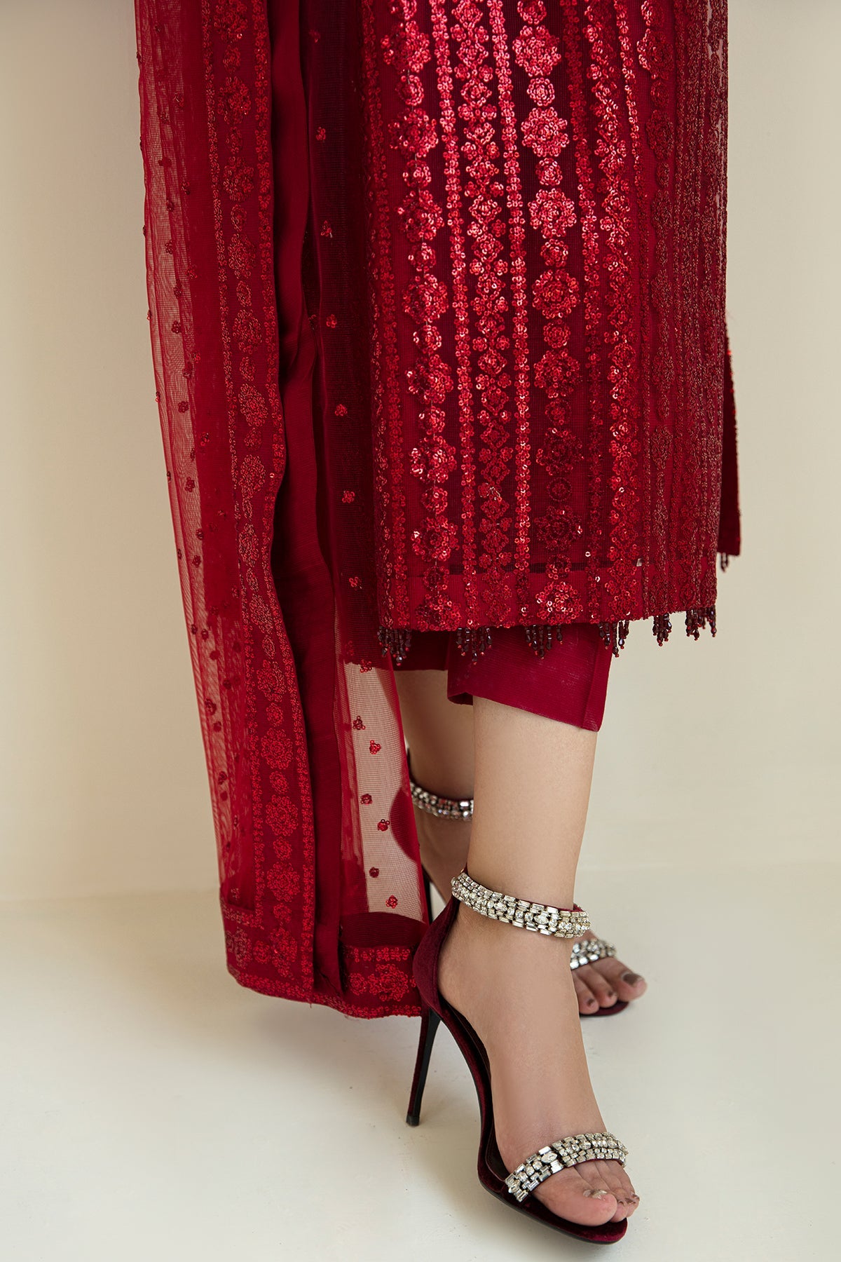 Maroon Sequinned Net Salwar Kameez (3-Piece) - Image 4