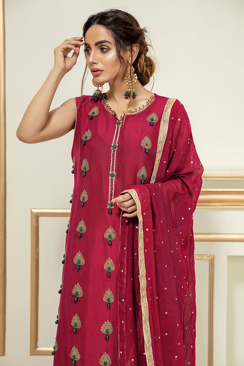 Pakistani Maroon Dabka Embroidered Raw Silk Salwar Kameez (3-Piece) - Image 2