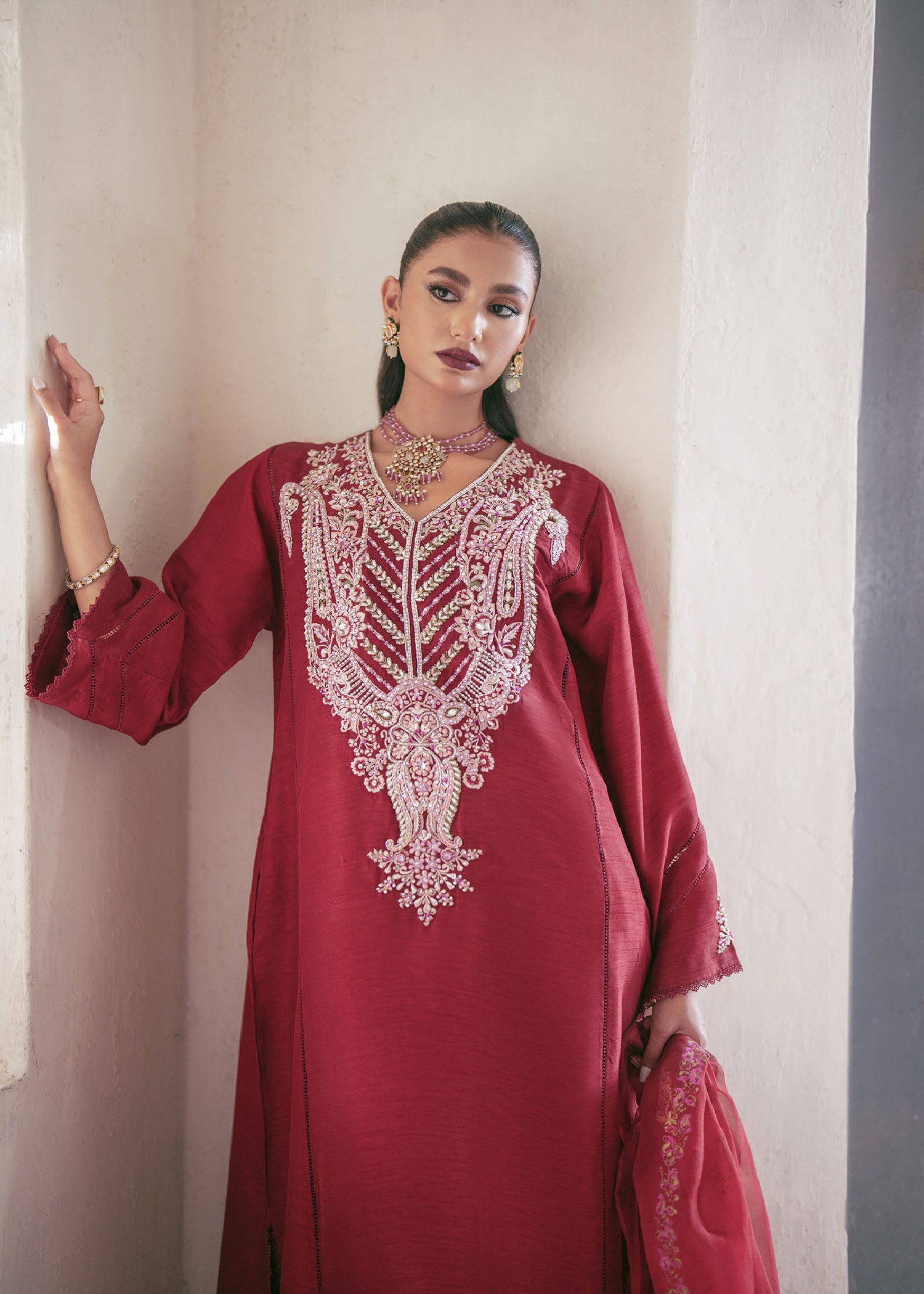 Maroon Zardozi Embroidered Raw Silk Kurta Set (3-Piece) - Image 4