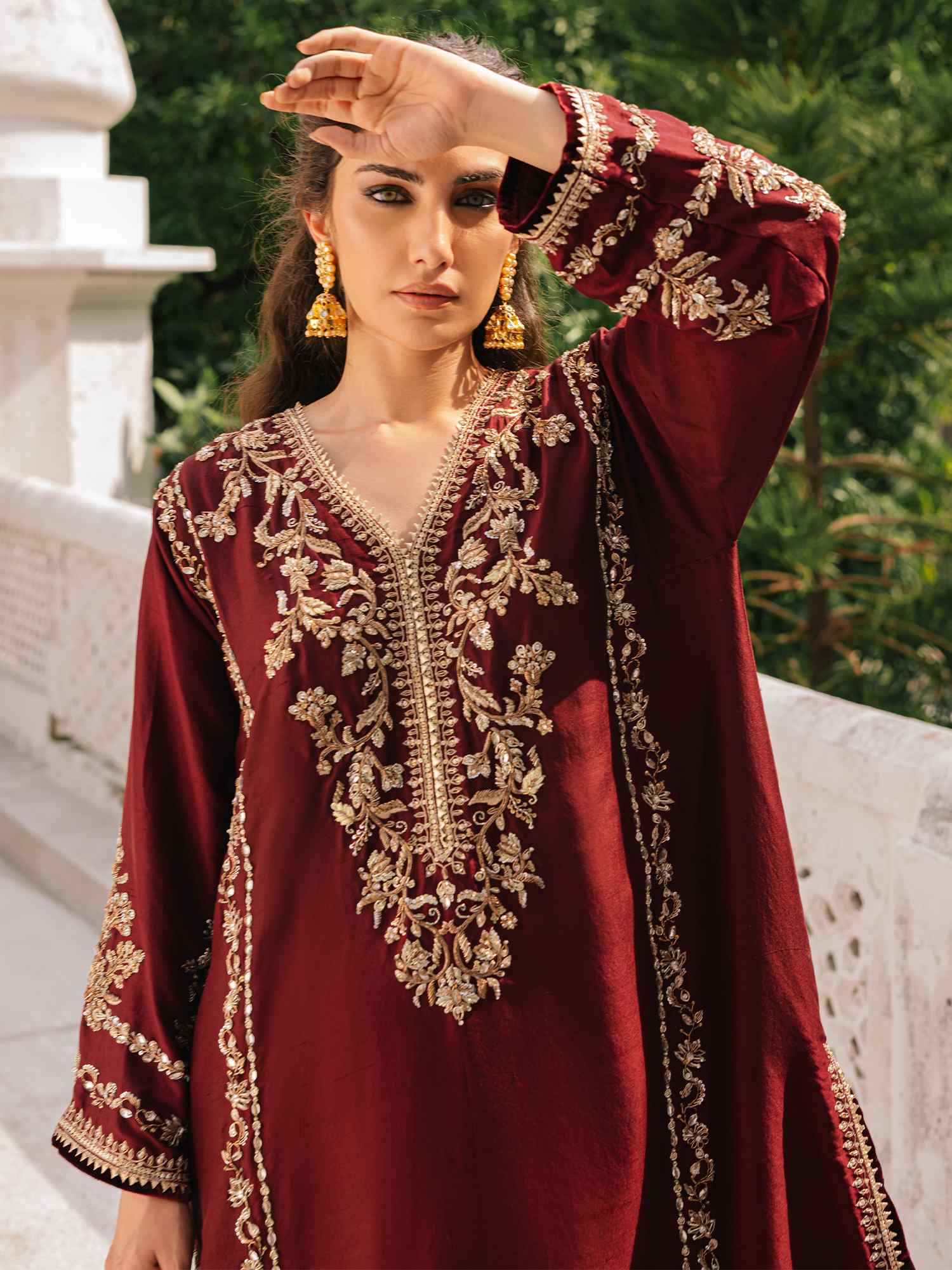 Maroon Zardozi & Resham Raw Silk Kurti Set (2-Piece) - Image 2