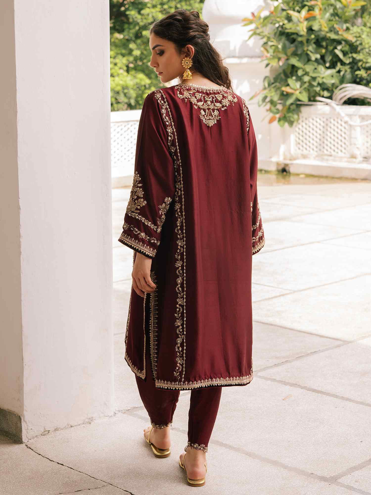 Maroon Zardozi & Resham Raw Silk Kurti Set (2-Piece) - Image 4