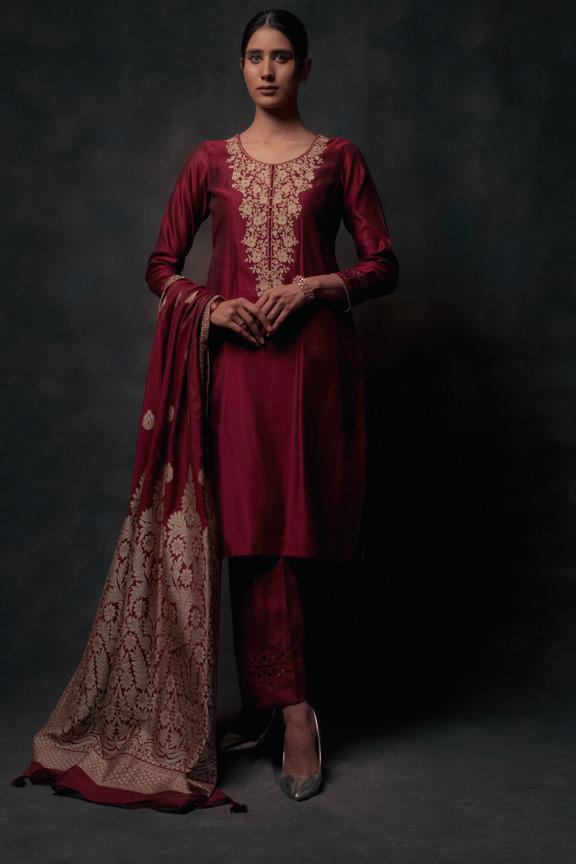 Deep Maroon Embroidered Silk-Blend Kurta (3-Piece) - Image 2