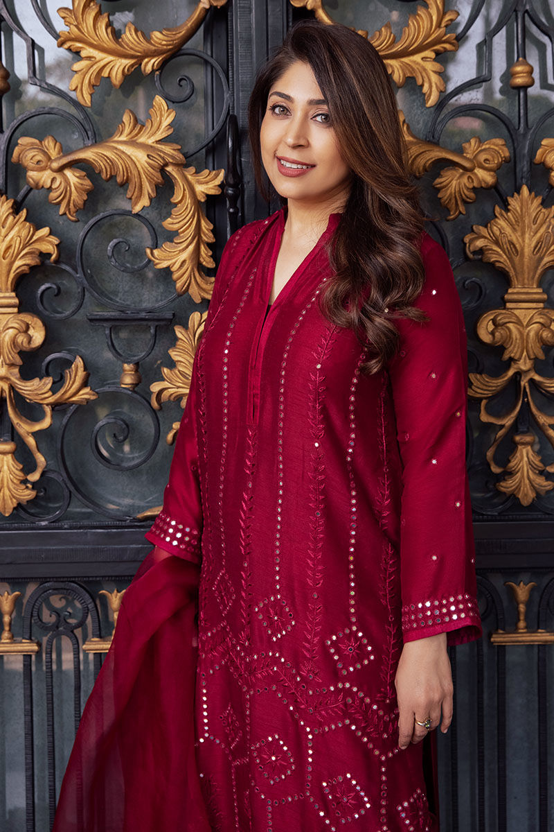 Pakistani Reddish Maroon Sheeshawork Silk Salwar Kameez (3-Piece) - Image 3