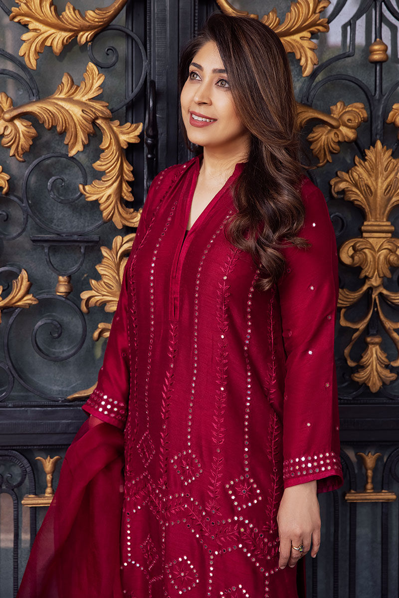 Pakistani Reddish Maroon Sheeshawork Silk Salwar Kameez (3-Piece) - Image 4