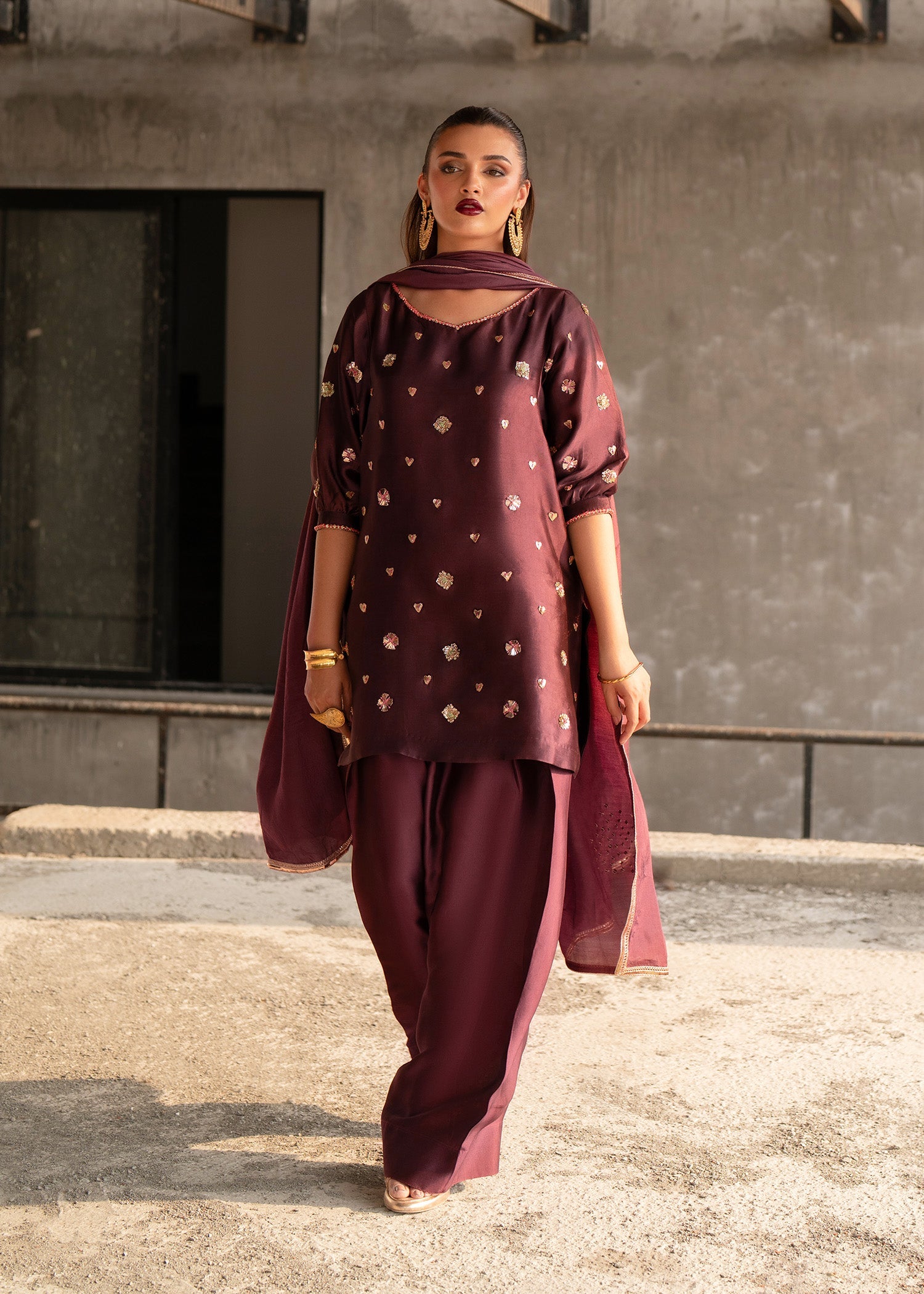 Burgundy Mirror & Threadwork Tissue Silk Kurta Set (3-Piece) - Image 11