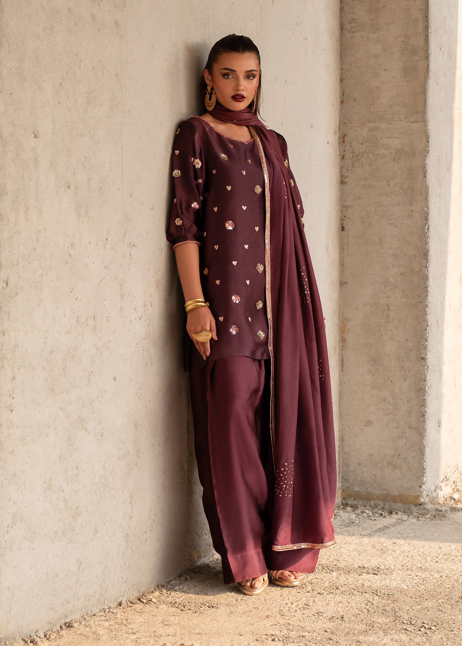 Burgundy Mirror & Threadwork Tissue Silk Kurta Set (3-Piece) - Image 7