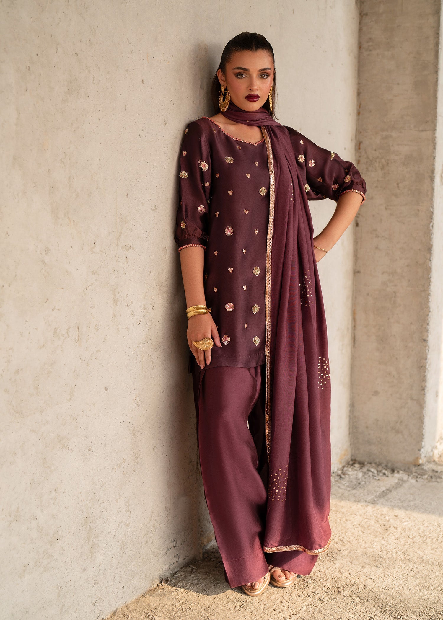 Burgundy Mirror & Threadwork Tissue Silk Kurta Set (3-Piece) - Image 9