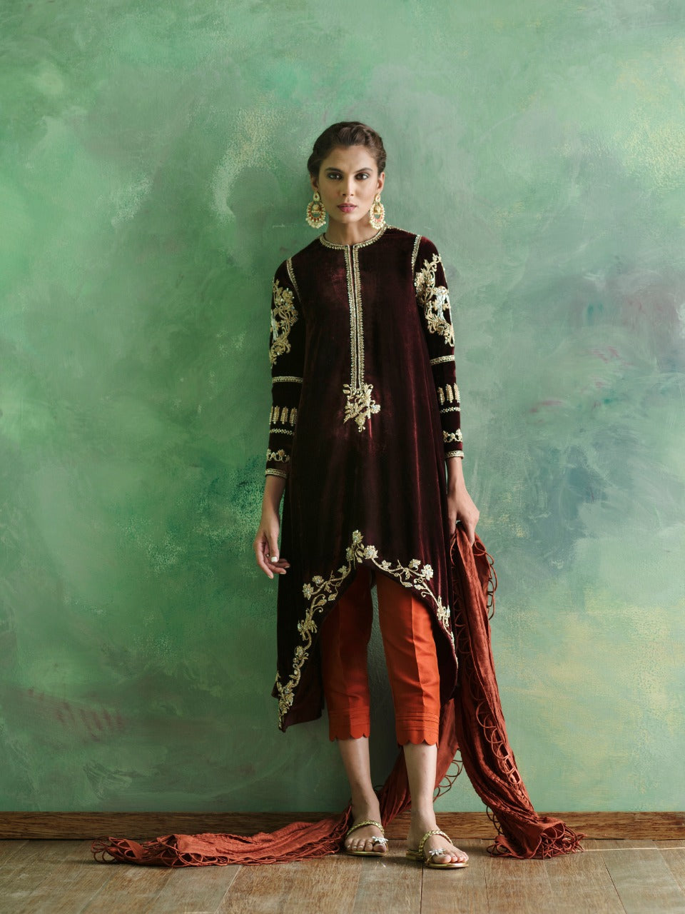 Pakistani Burgundy Zardozi Pure Velvet High-Low Tunic (3-Piece) - Image 4