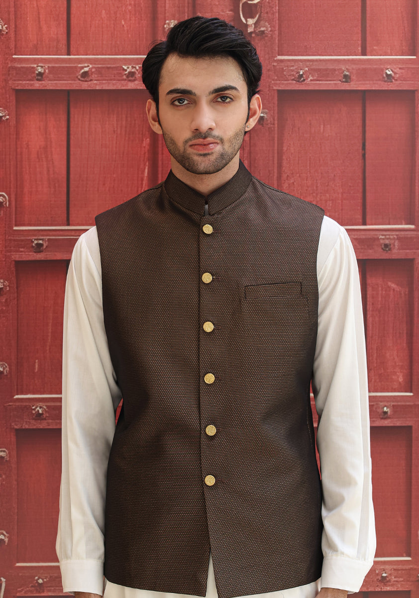 Maroon Woven Jamawar Waistcoat (3-Piece) - Image 2