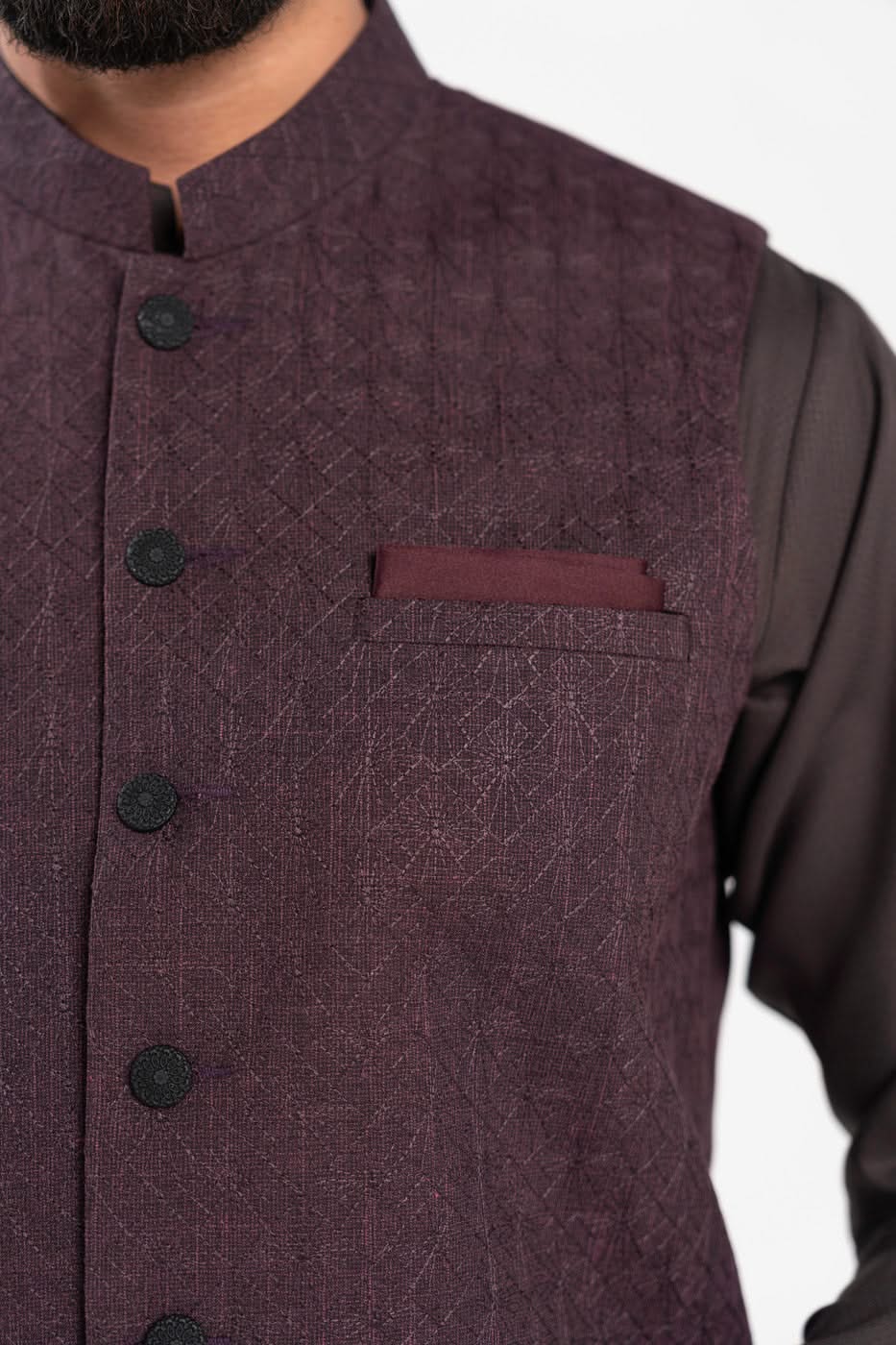 Maroon Self-Patterned Blended Waistcoat Kurta (3-Piece) - Image 4