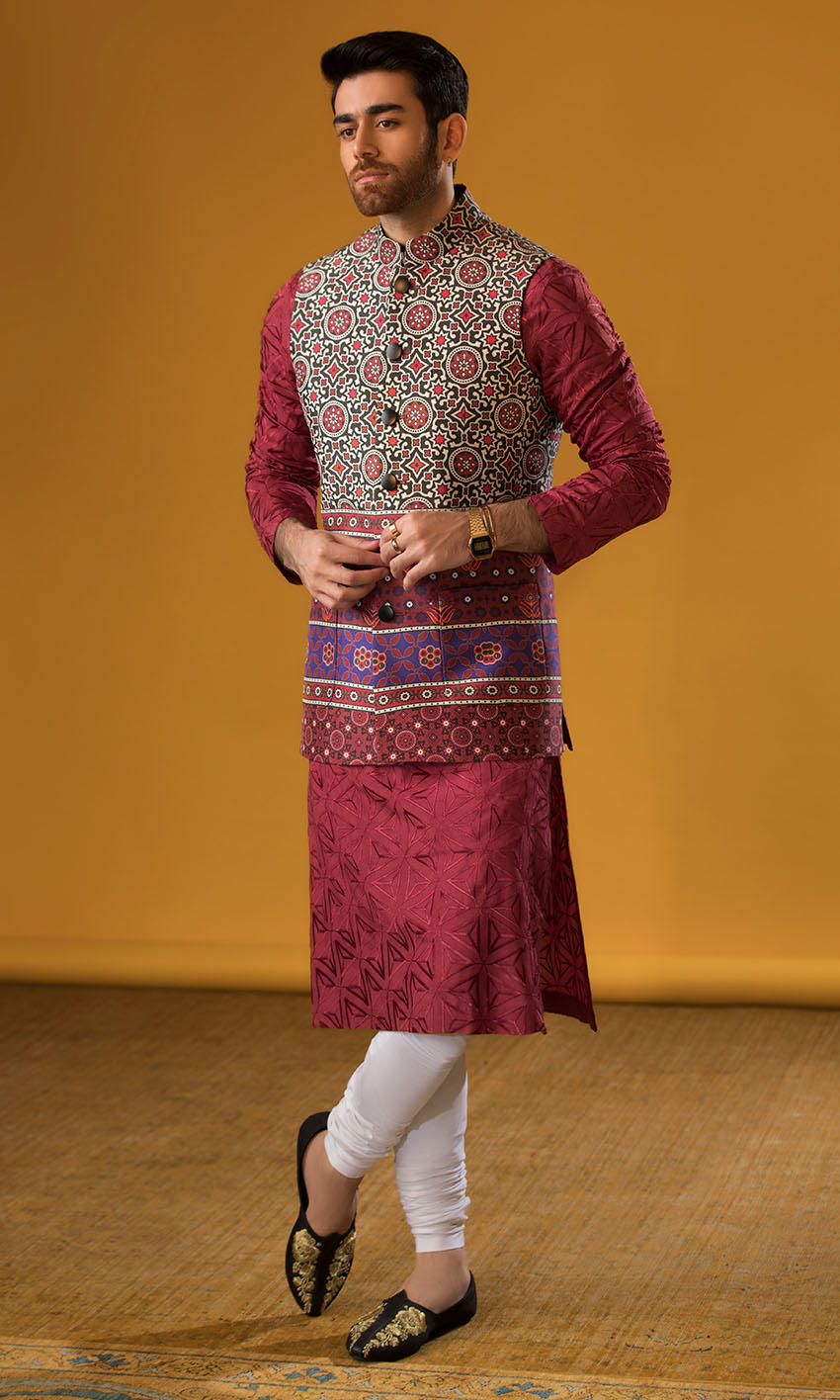 Maroon Self-Embroidered Cotton Waistcoat Kurta (3-Piece) - Image 1