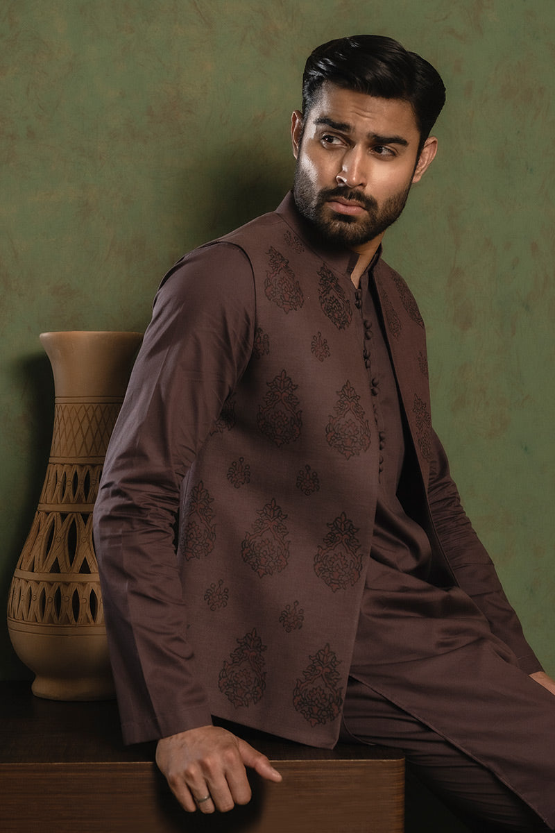 Maroon Jacquard Waistcoat Kurta Set (3-Piece) - Image 2