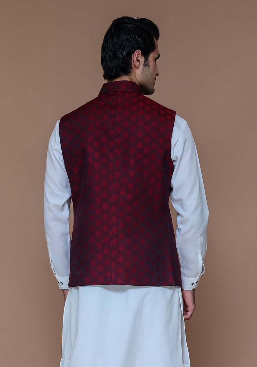 Maroon Woven Jamawar Waistcoat (3-Piece) - Image 2