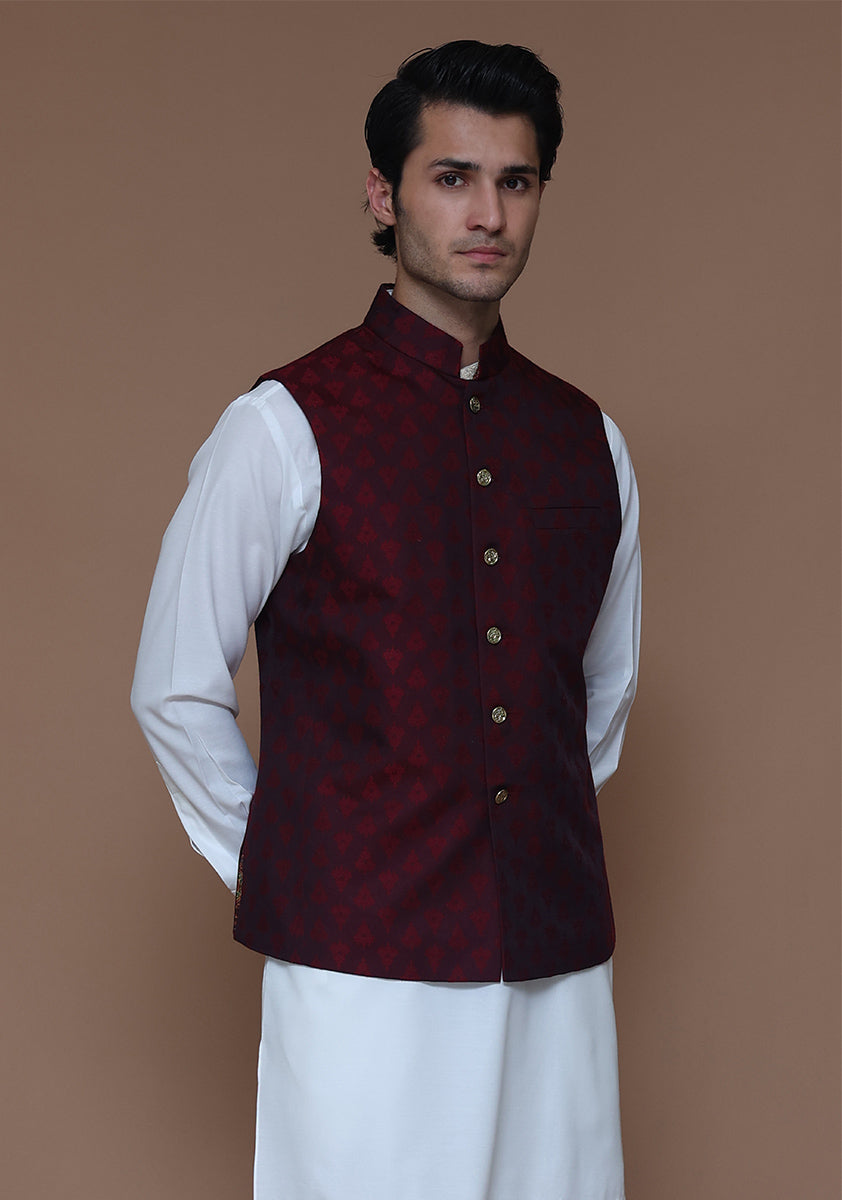 Maroon Woven Jamawar Waistcoat (3-Piece) - Image 4