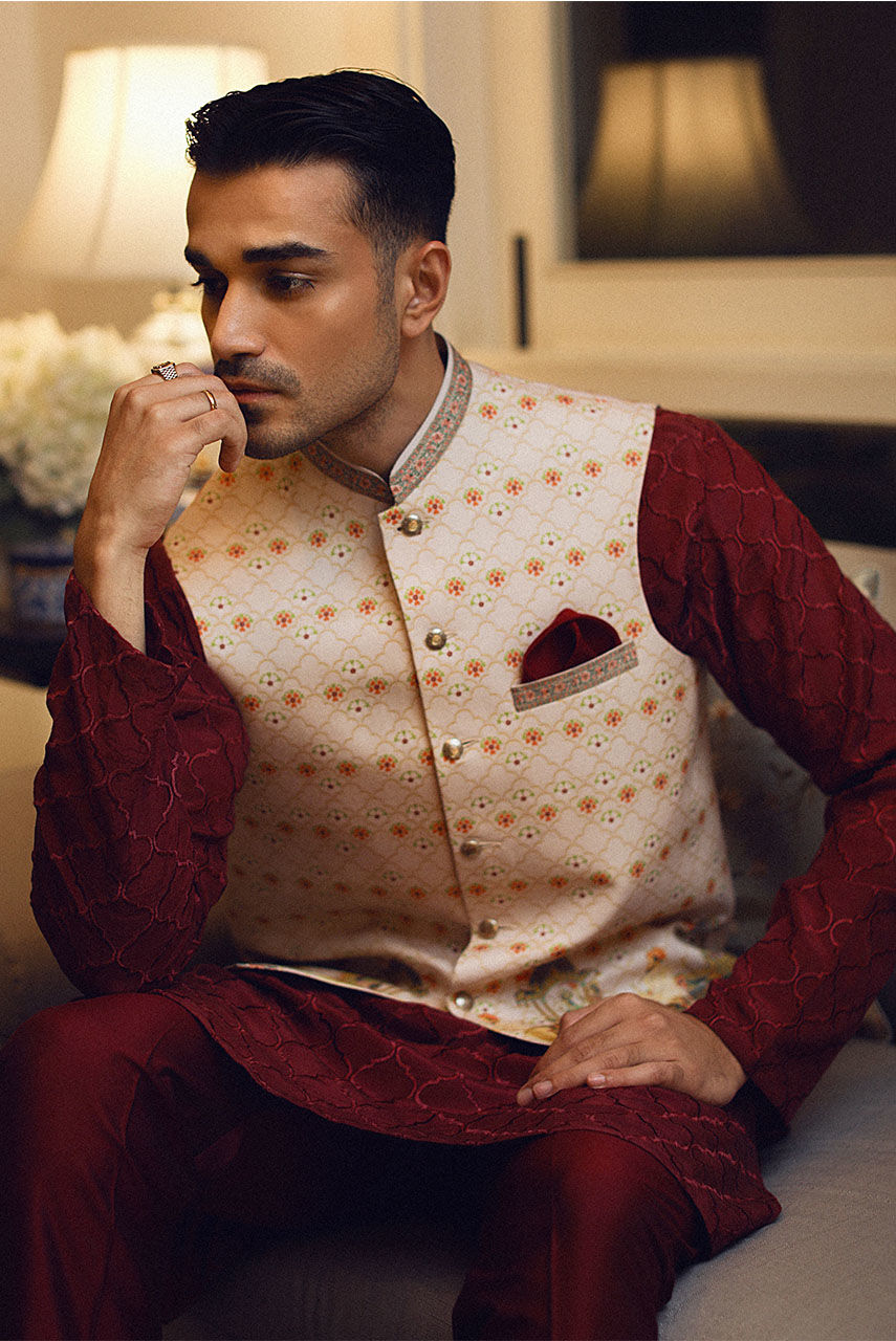 Maroon Embroidered Raw Silk Kurta Pajama (3-Piece) - Image 3