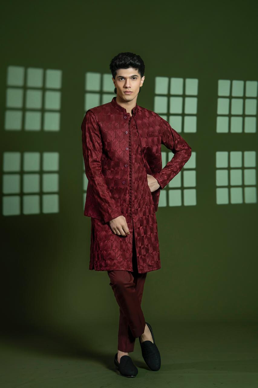 Deep Maroon Textured Silk-Blend Waistcoat Kurta (3-Piece) - Image 5