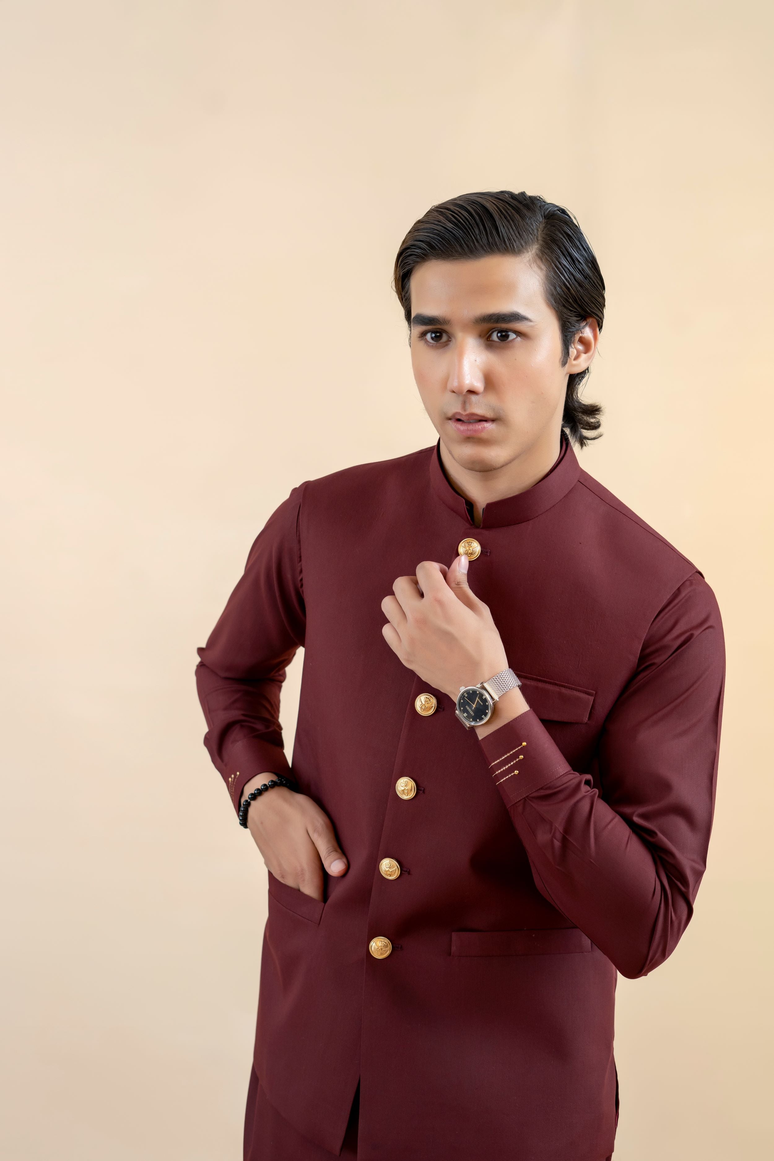 Maroon Wash-and-Wear Waistcoat Kurta (3-Piece) - Image 4