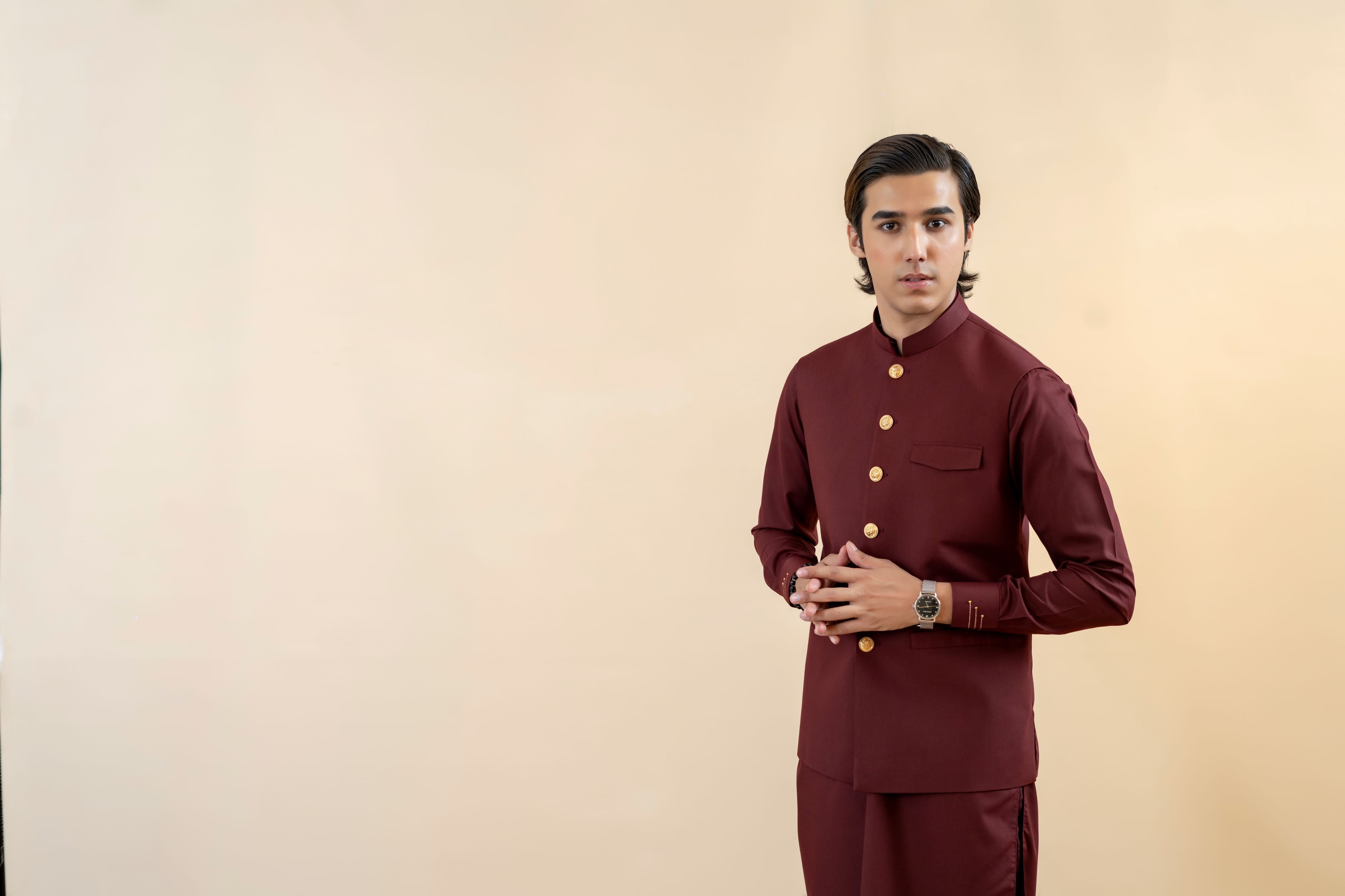 Maroon Wash-and-Wear Waistcoat Kurta (3-Piece) - Image 5