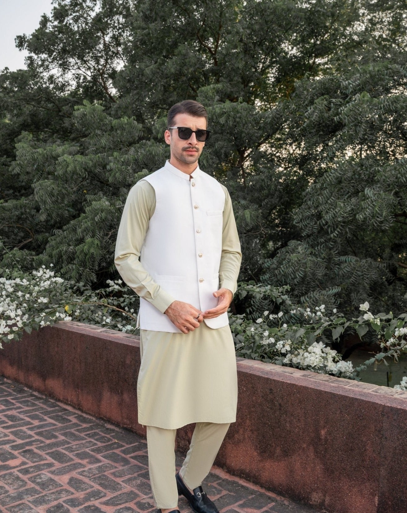 Mint Blended Waistcoat Kurta 3-Piece - Image 1