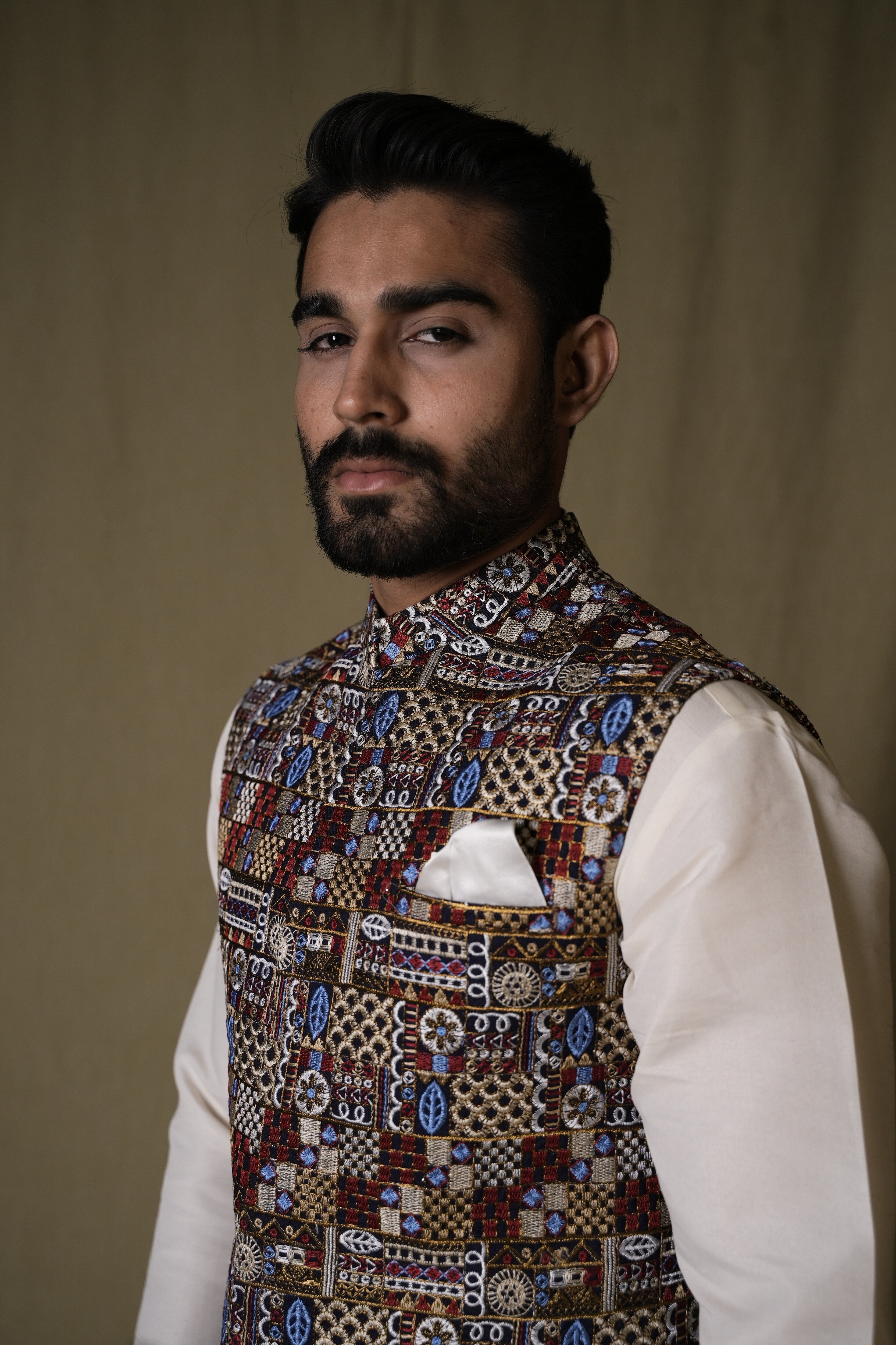 Multicolour Geometric Embroidered Silk-Blend Waistcoat Kurta (3-Piece) - Image 1