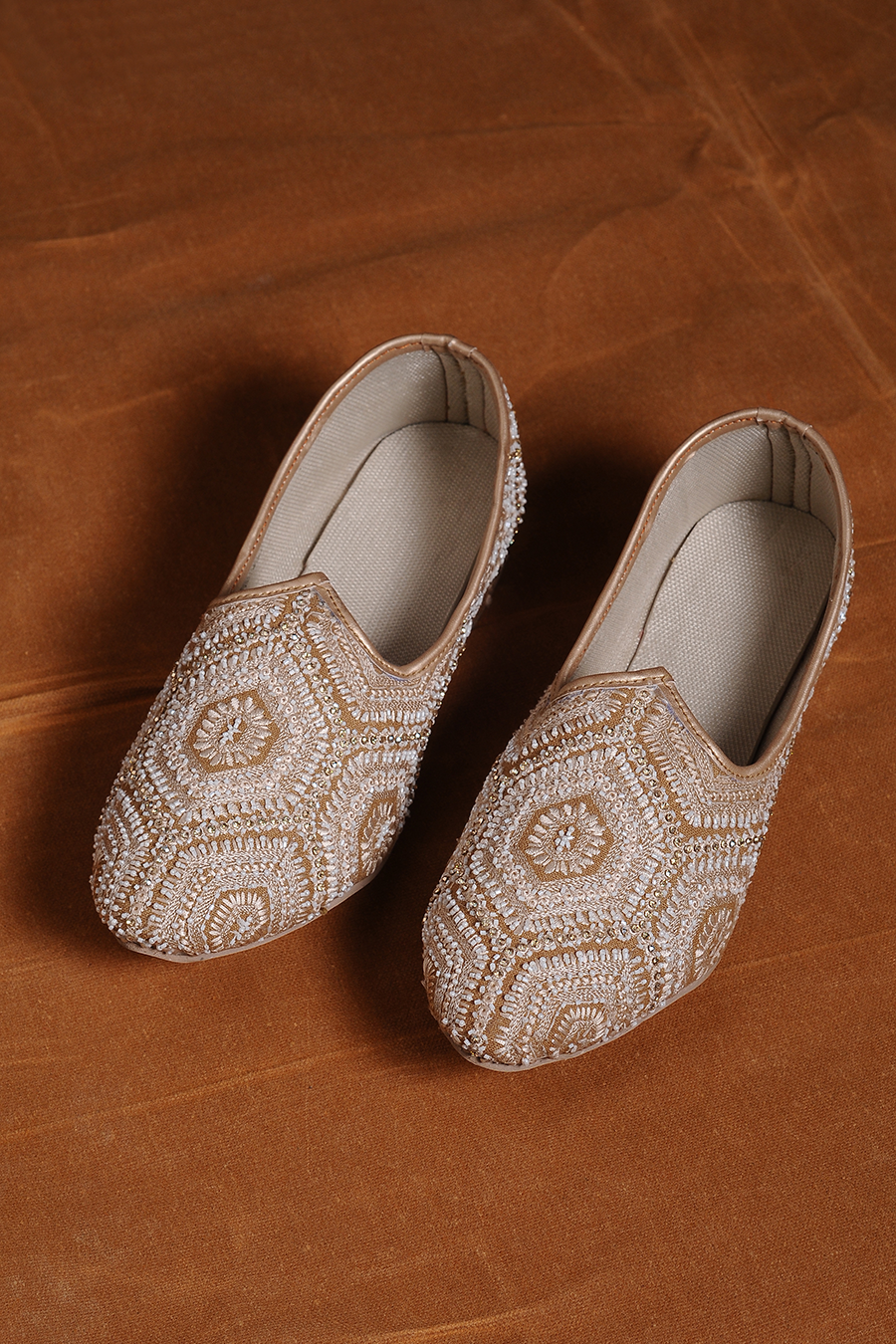 Mustard Geometric Embroidered Matka Silk Sherwani (3-Piece) - Image 7