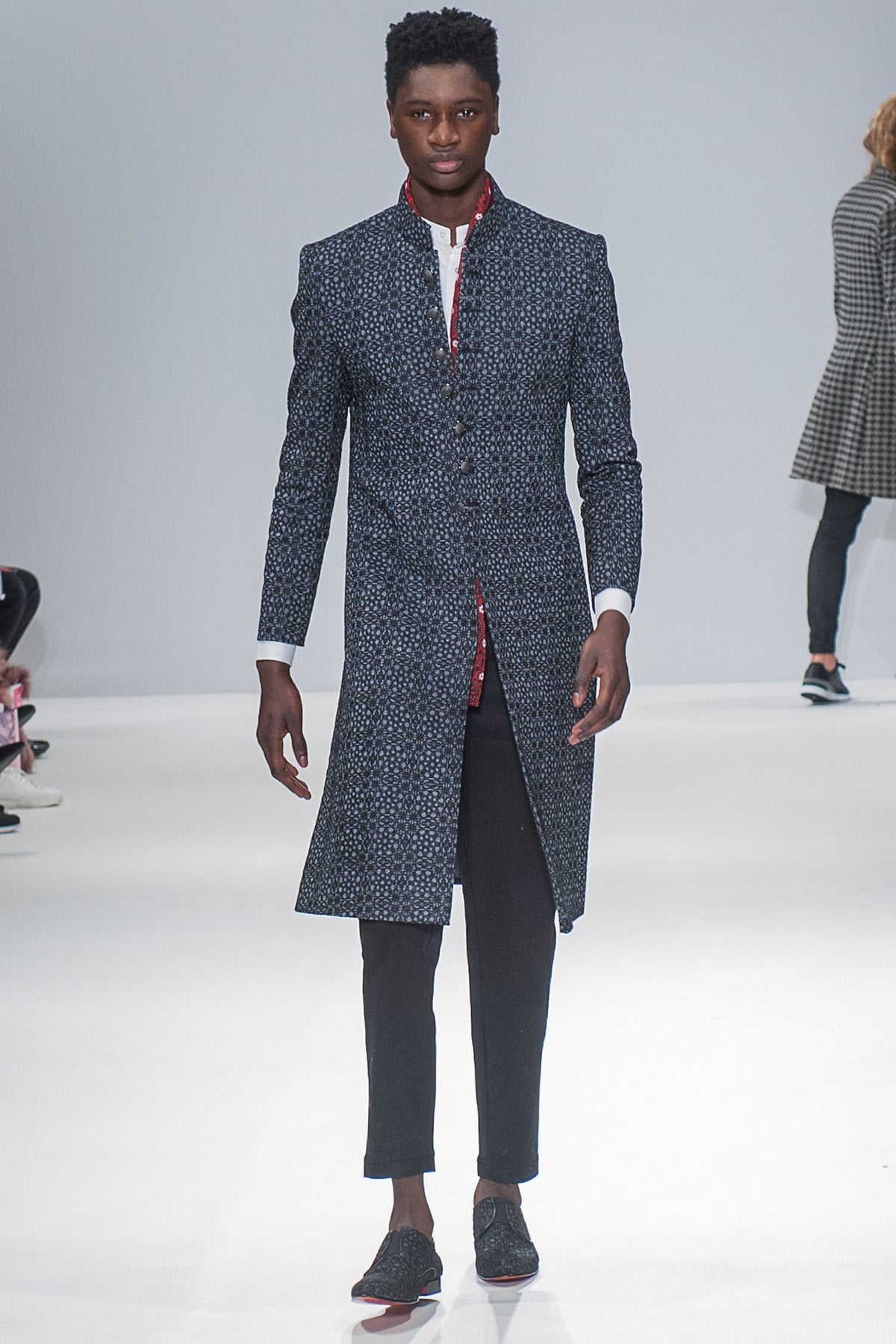 Navy Geometric Suiting Achkan Sherwani (2-Piece) - Image 1