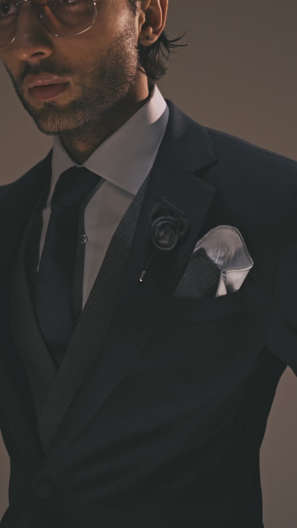 Navy Blue Tailored Suit with Grey Waistcoat (3-Piece) - Image 4