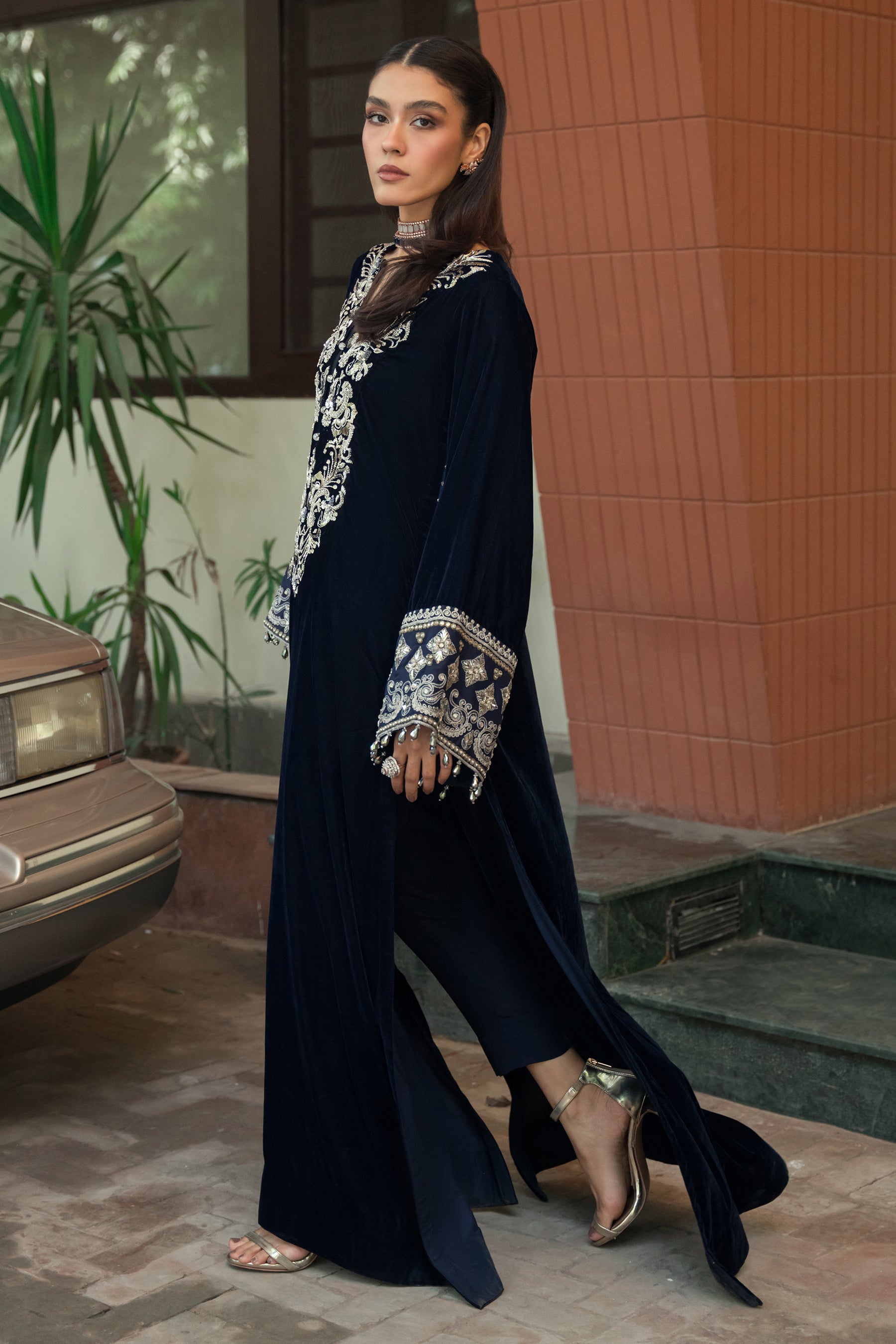 Navy Blue Mukesh Badla Velvet Kaftan (3-Piece) - Image 7